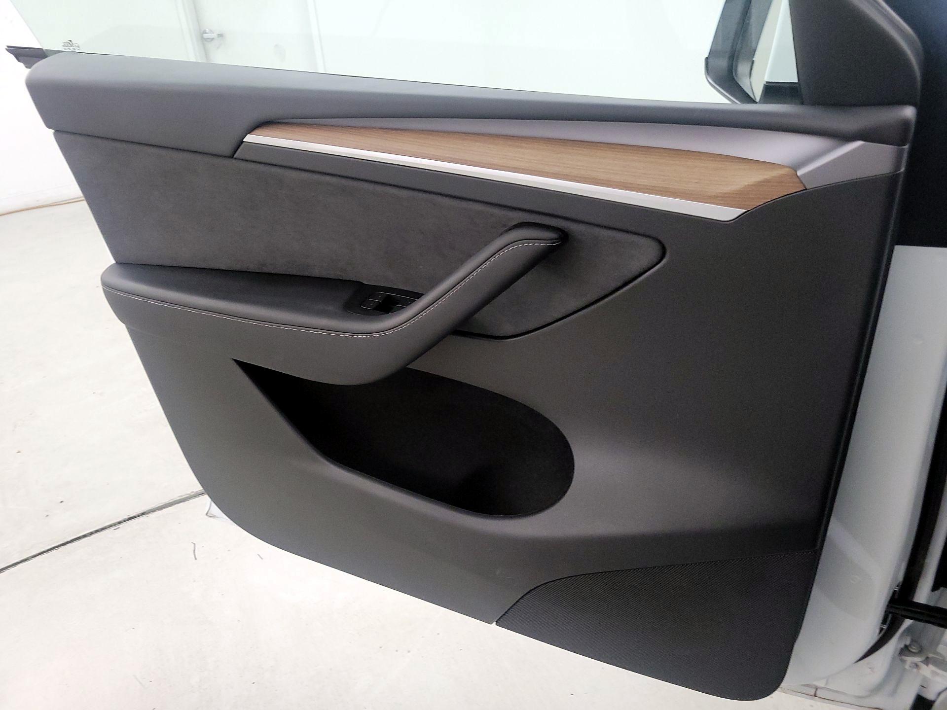 Thumbnail: 2024 Tesla Model Y - 12