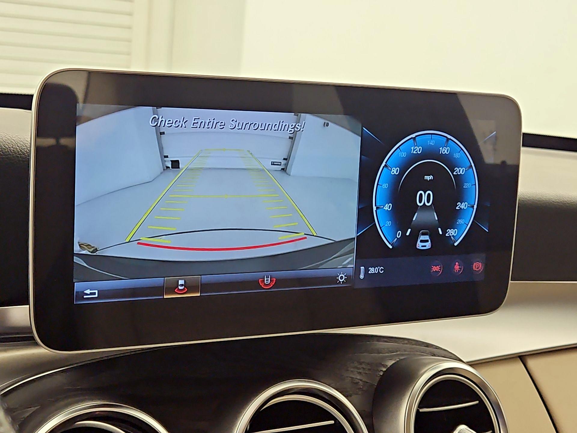 Thumbnail: 2016 Mercedes-Benz C-Class - 15