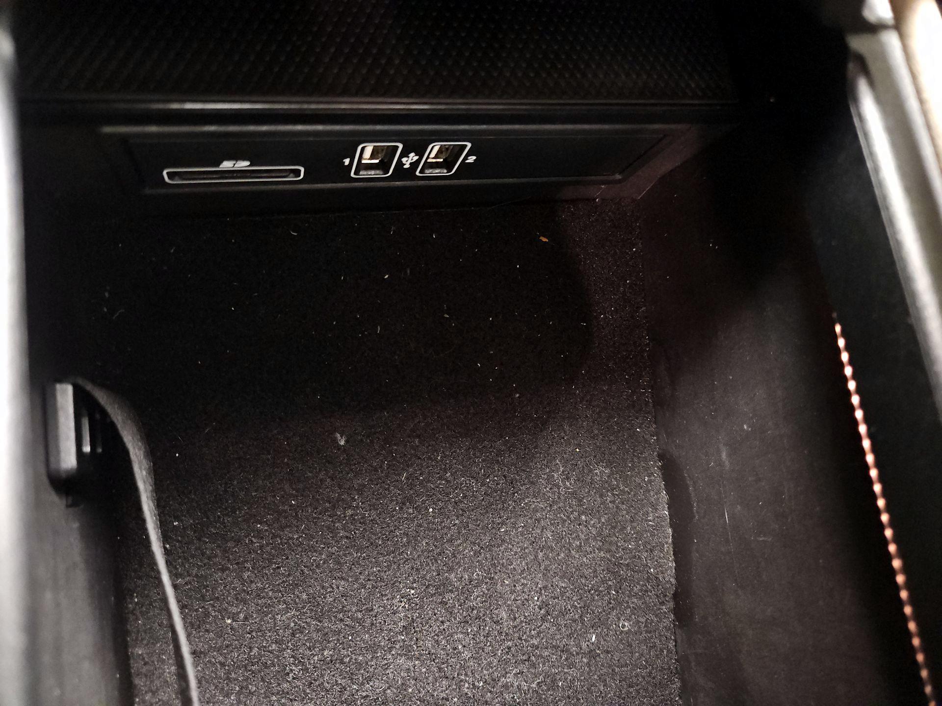 Thumbnail: 2016 Mercedes-Benz C-Class - 19
