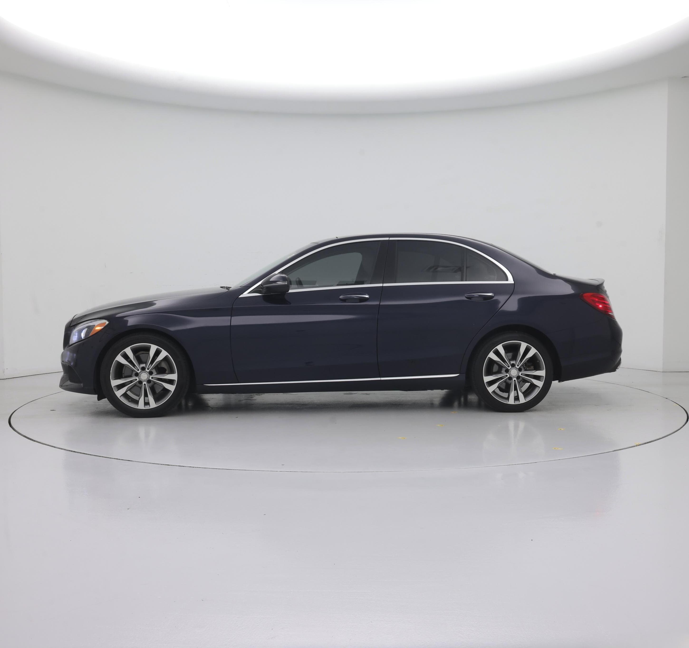 Thumbnail: 2016 Mercedes-Benz C-Class - 3