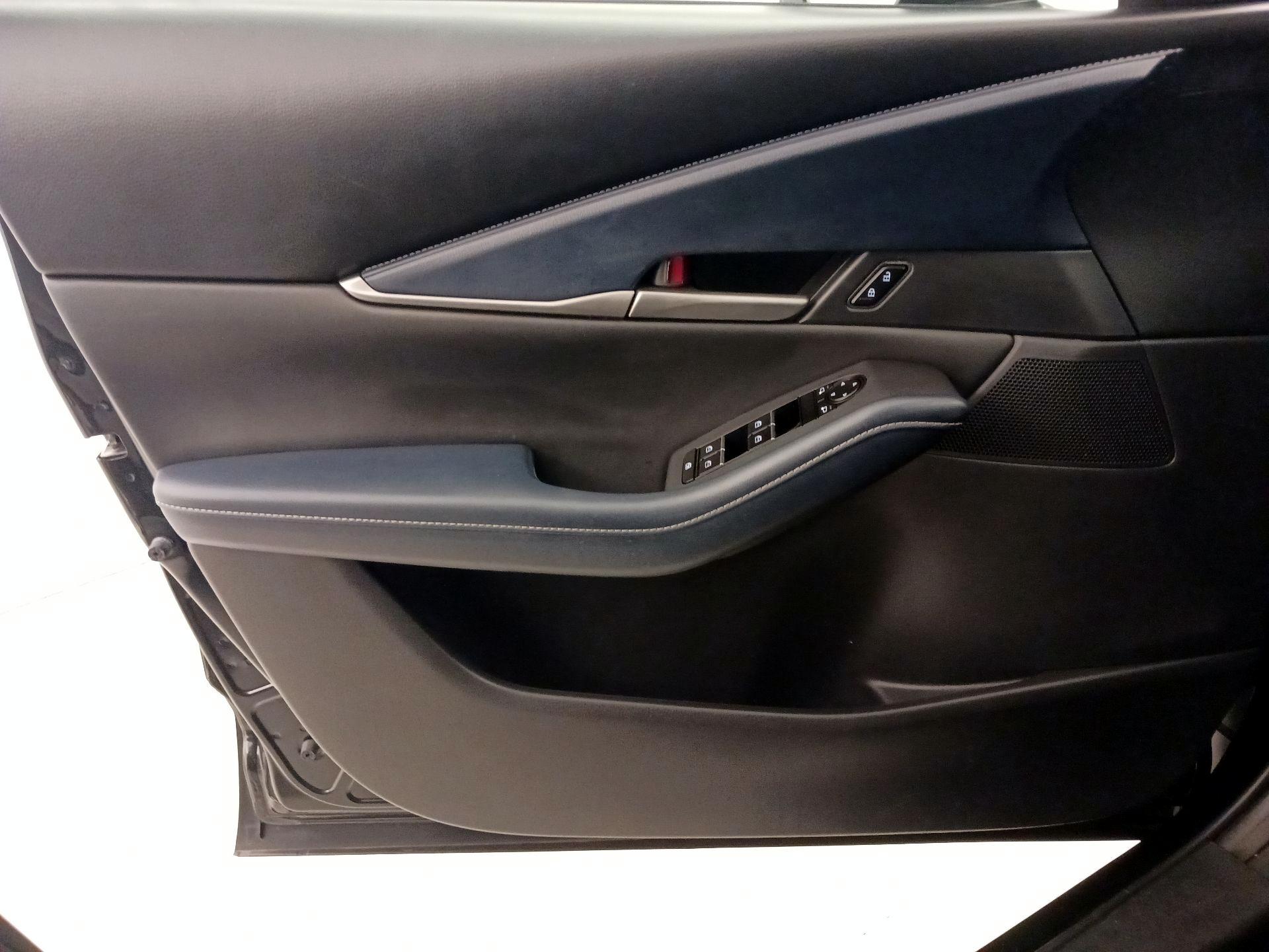 Thumbnail: 2021 Mazda CX-30 - 10
