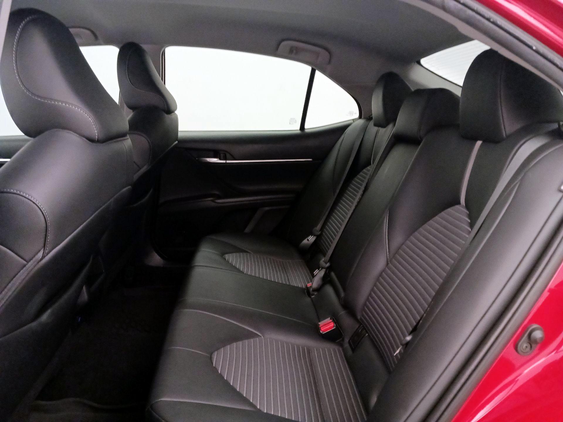 Thumbnail: 2022 Toyota Camry - 19