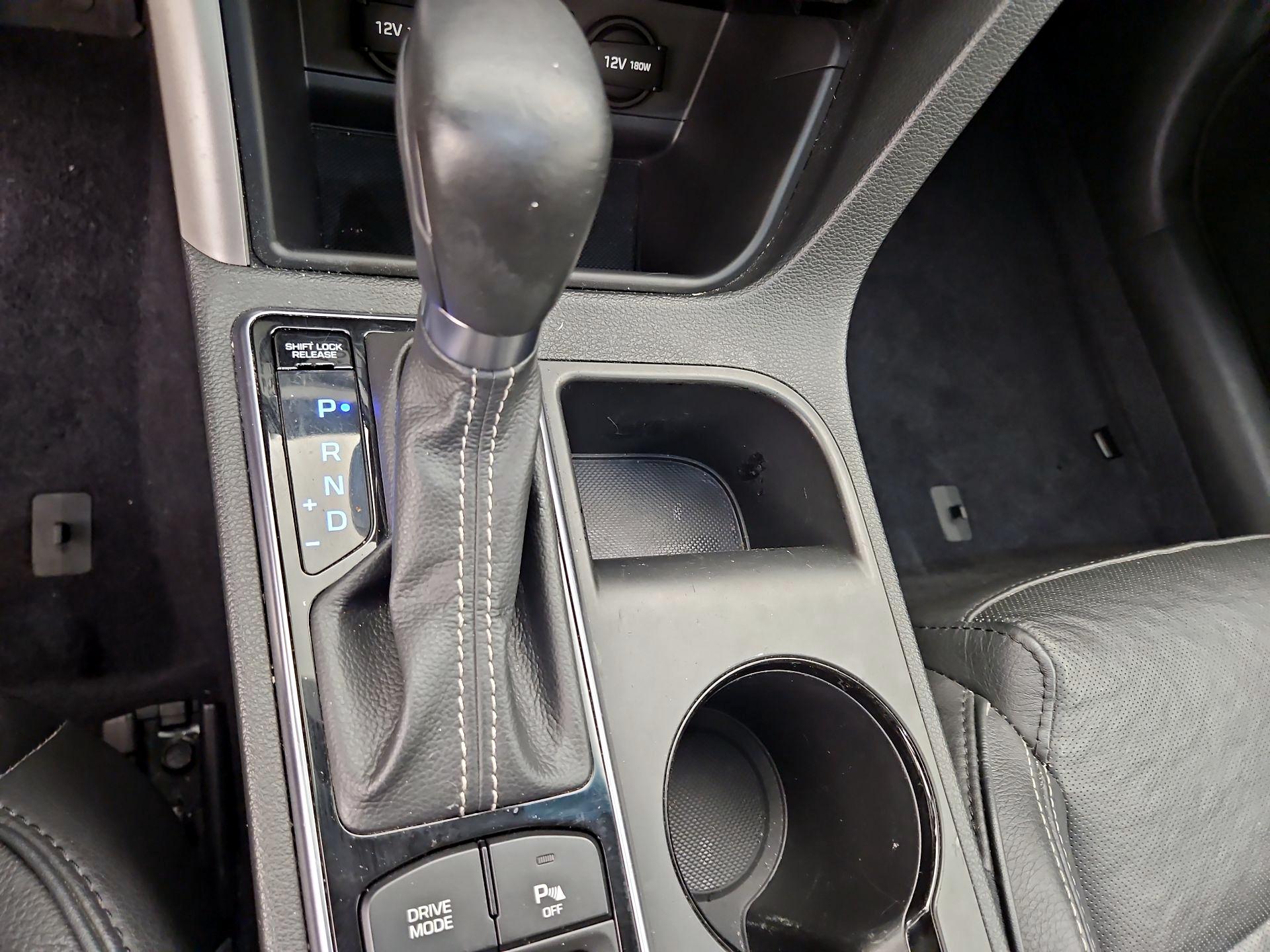 Thumbnail: 2015 Hyundai Sonata - 18