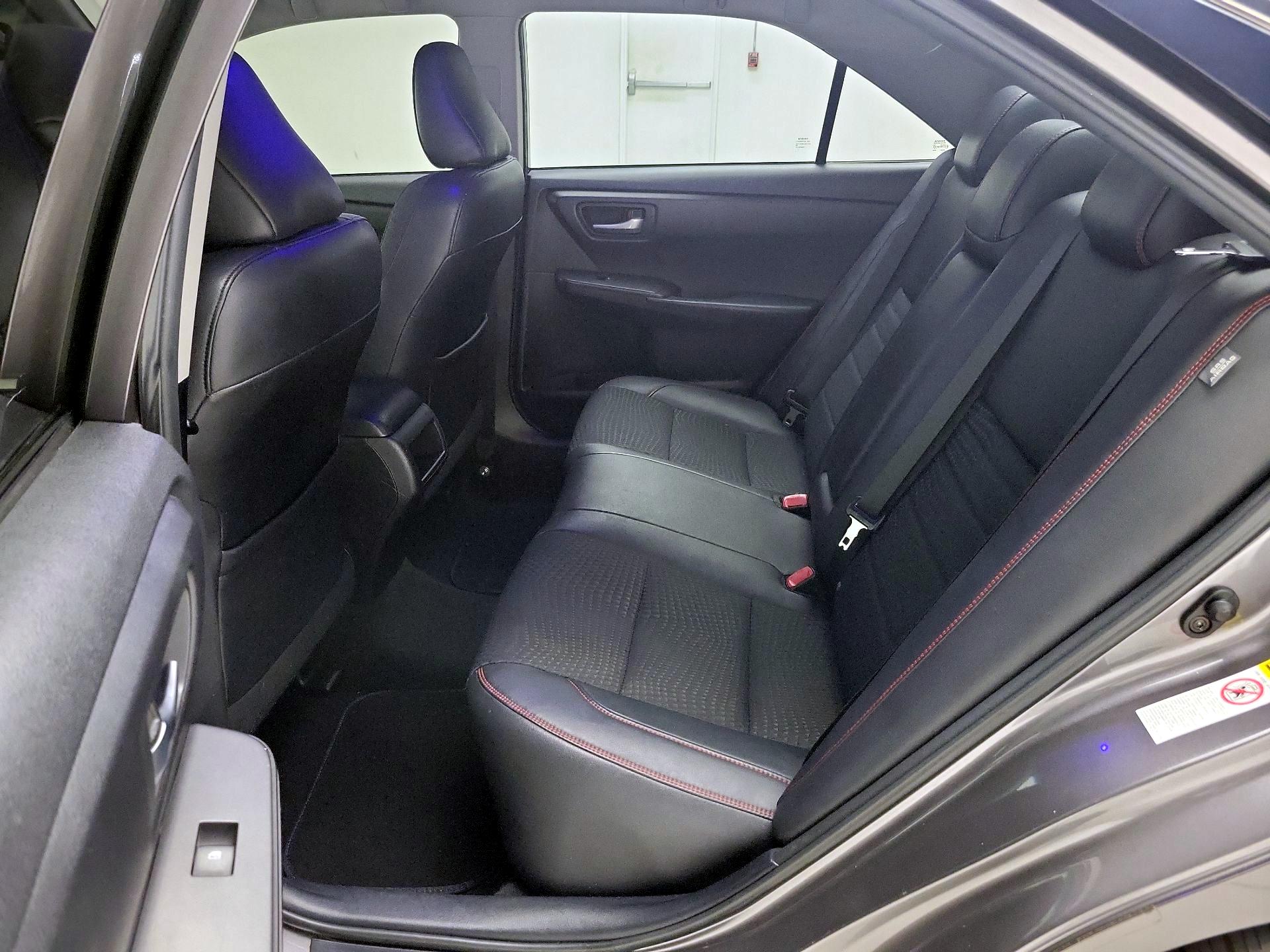 Thumbnail: 2015 Toyota Camry - 19