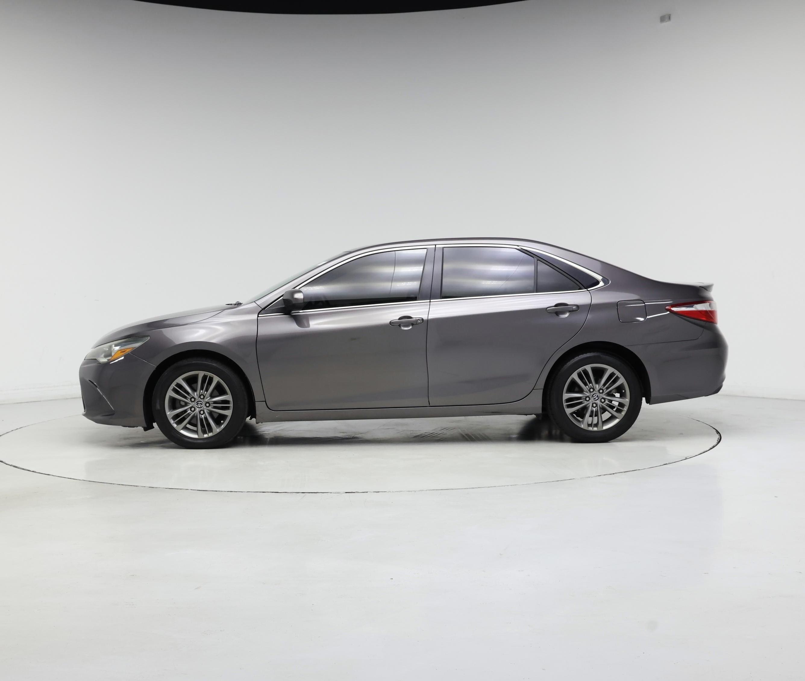 Thumbnail: 2015 Toyota Camry - 3