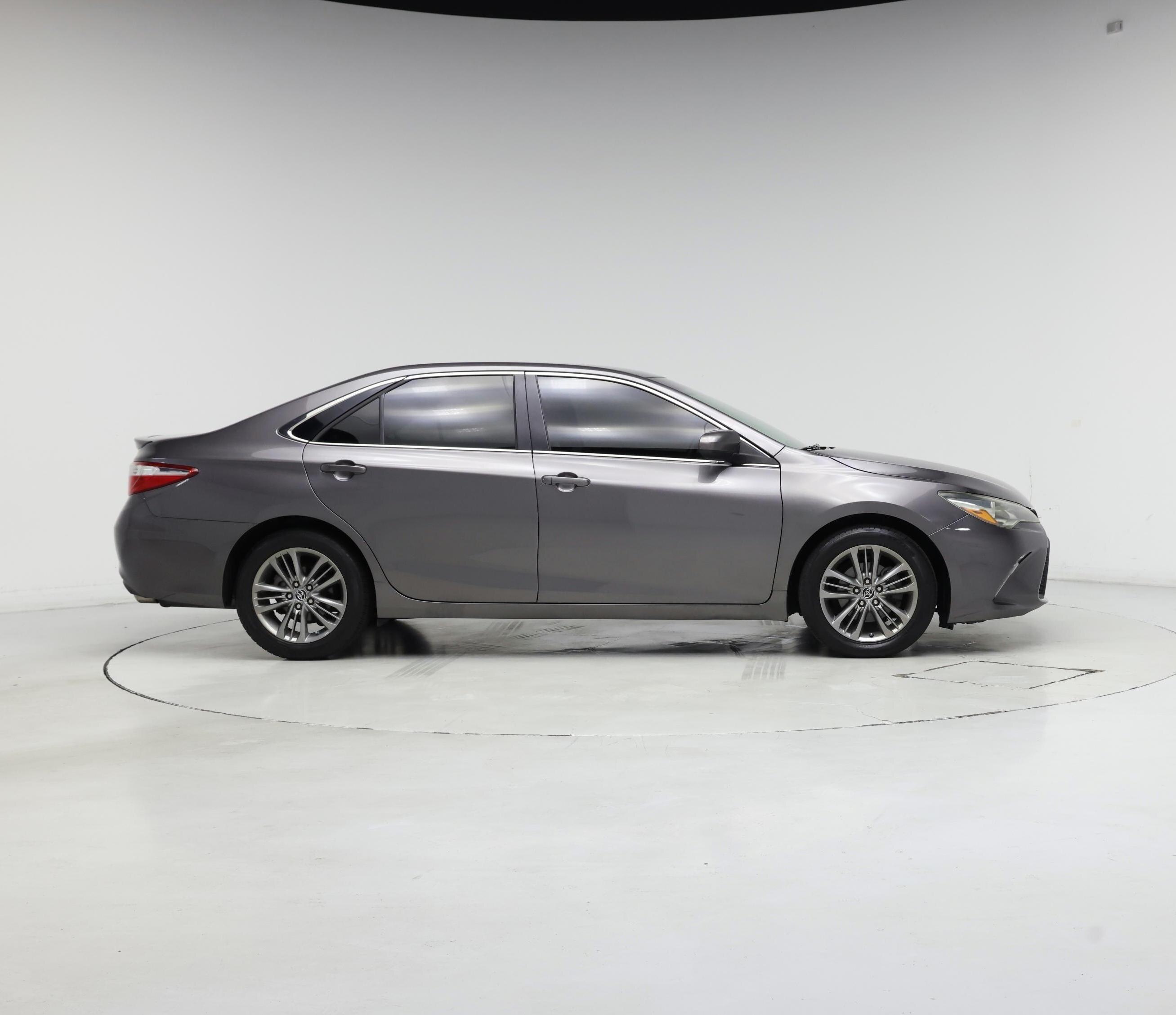 Thumbnail: 2015 Toyota Camry - 7