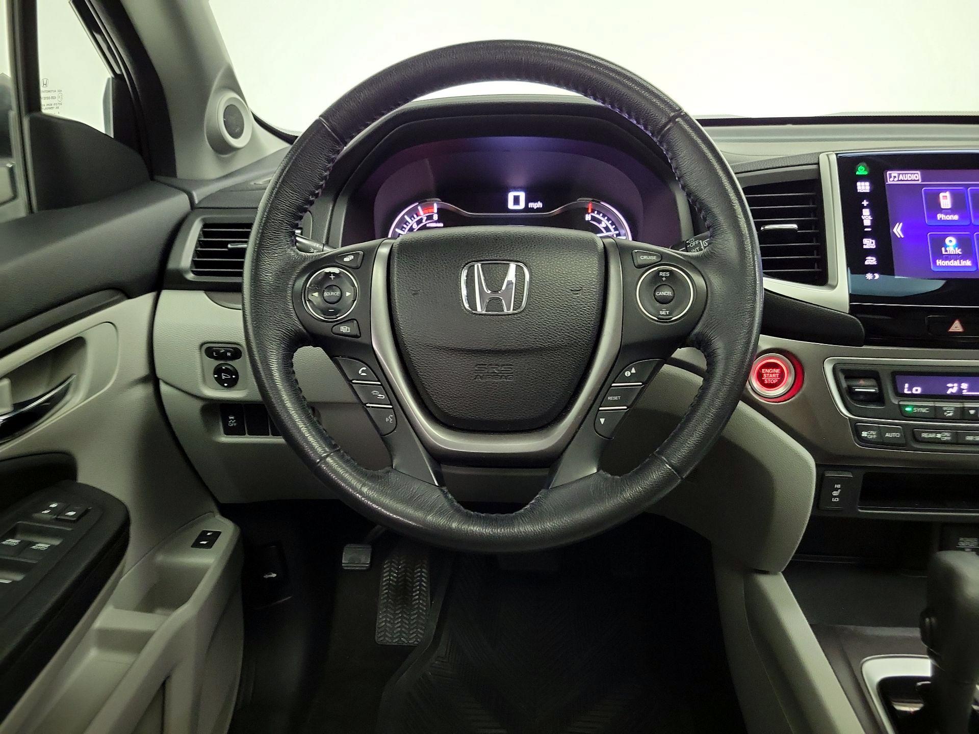 Thumbnail: 2016 Honda Pilot - 10