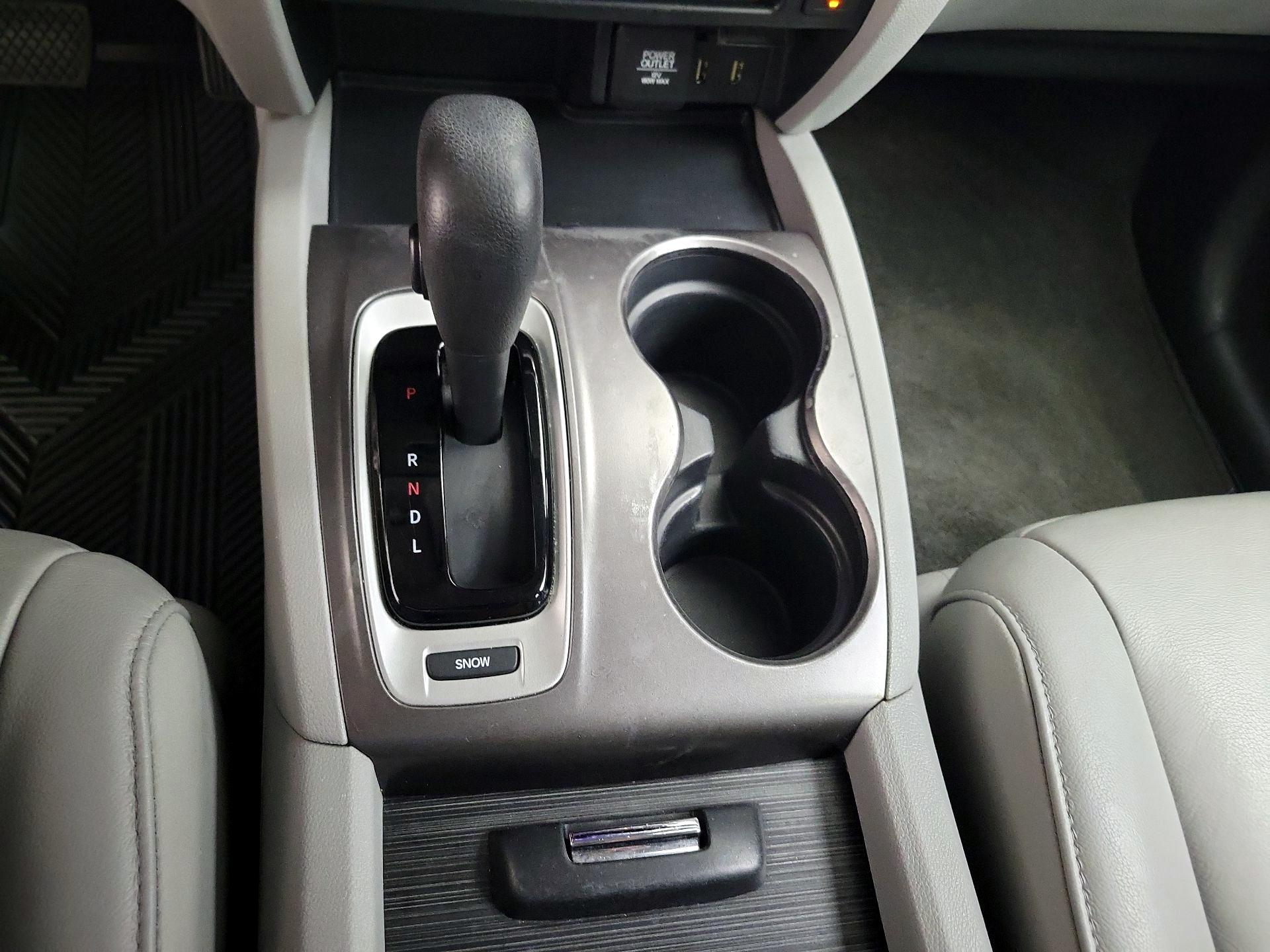 Thumbnail: 2016 Honda Pilot - 18