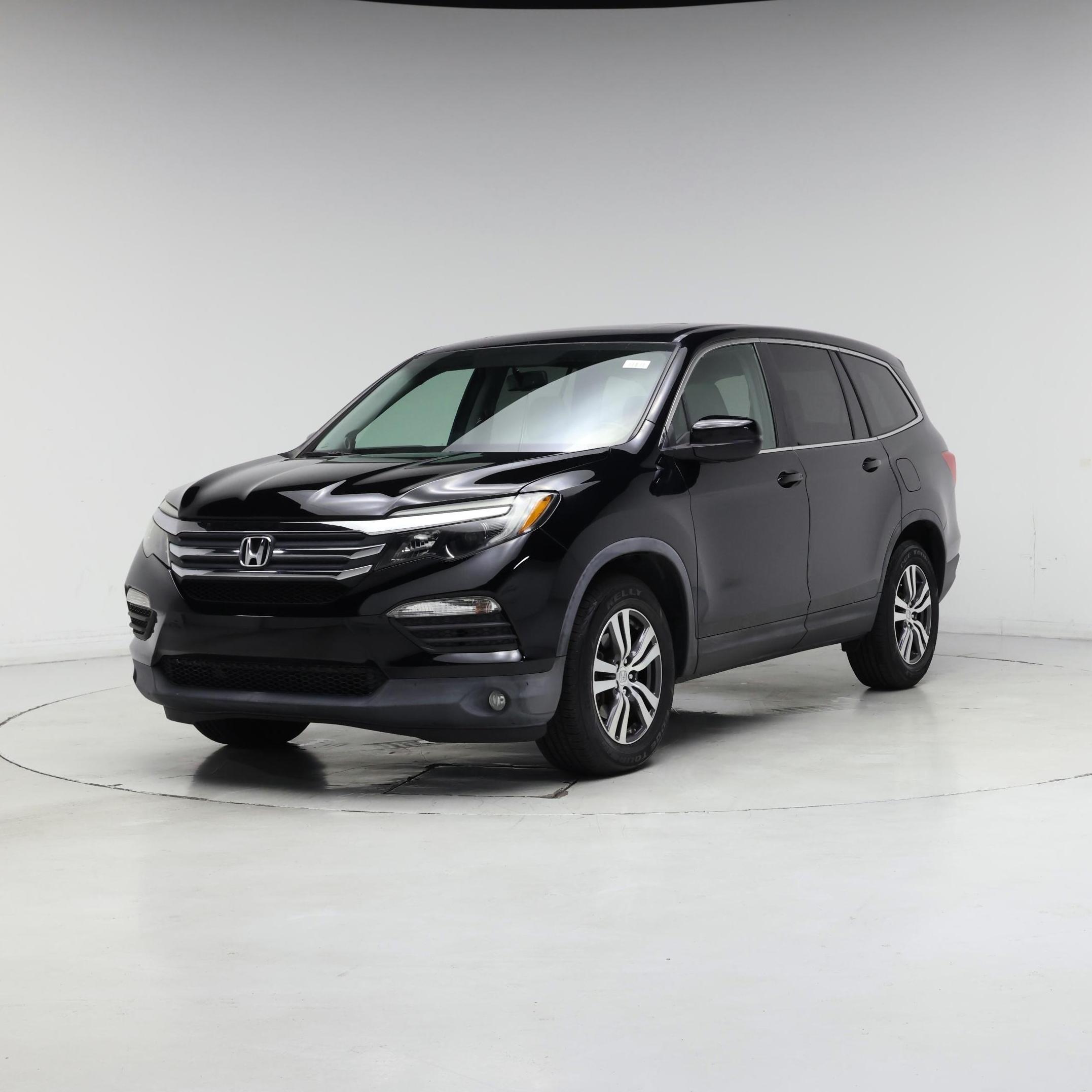 Thumbnail: 2016 Honda Pilot - 4