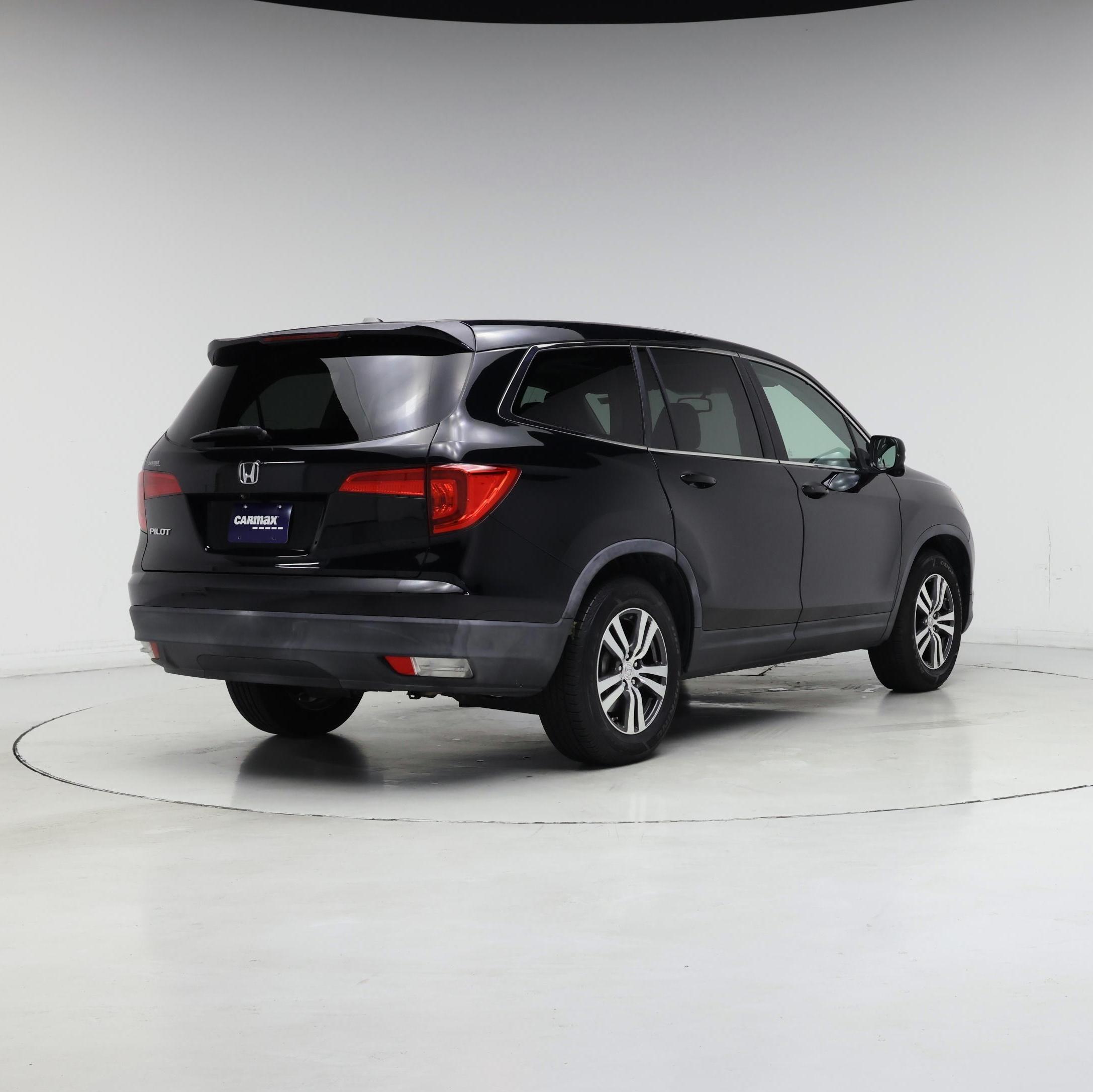 Thumbnail: 2016 Honda Pilot - 8