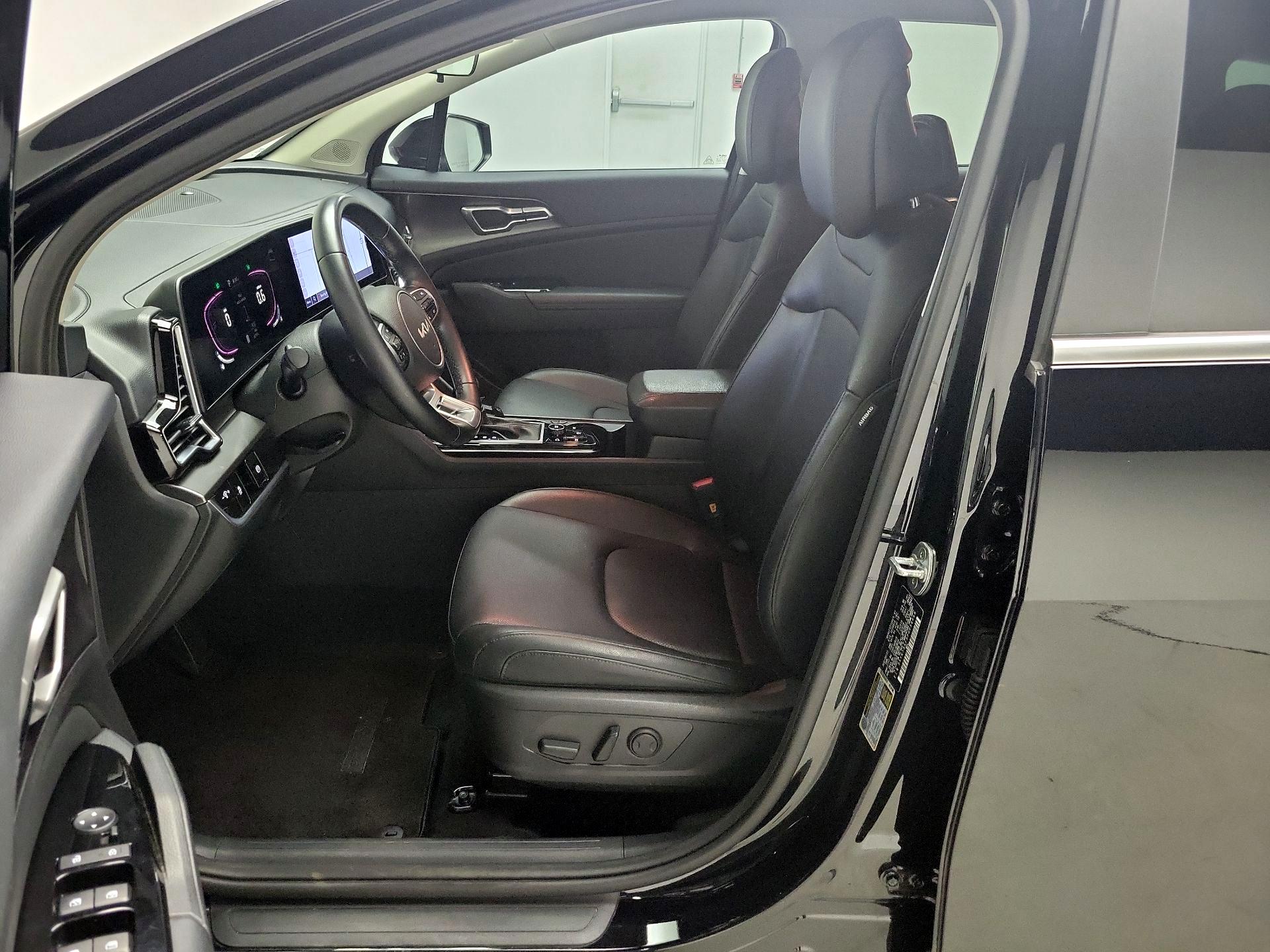 Thumbnail: 2023 Kia Sportage - 11