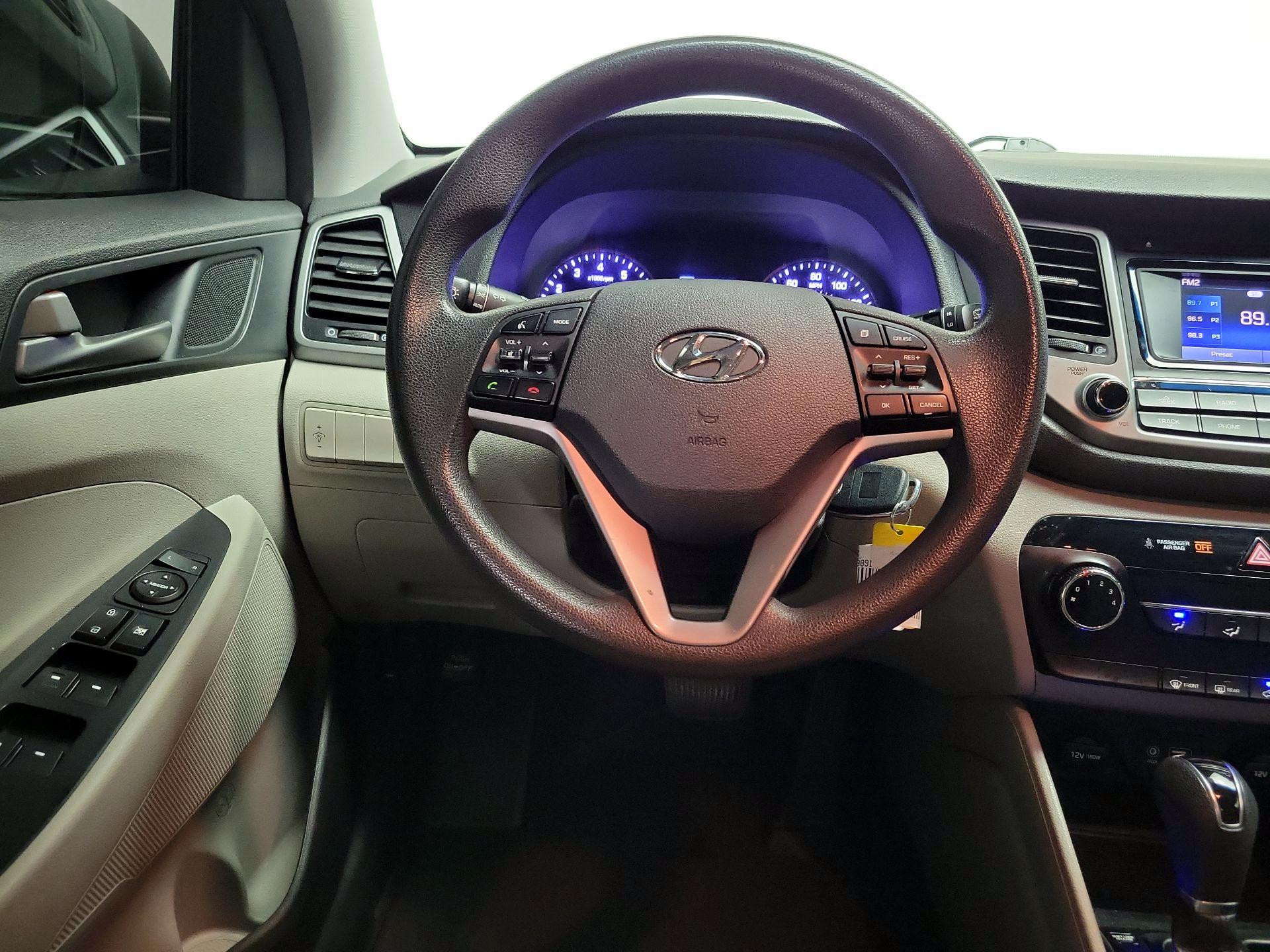Thumbnail: 2017 Hyundai Tucson - 10