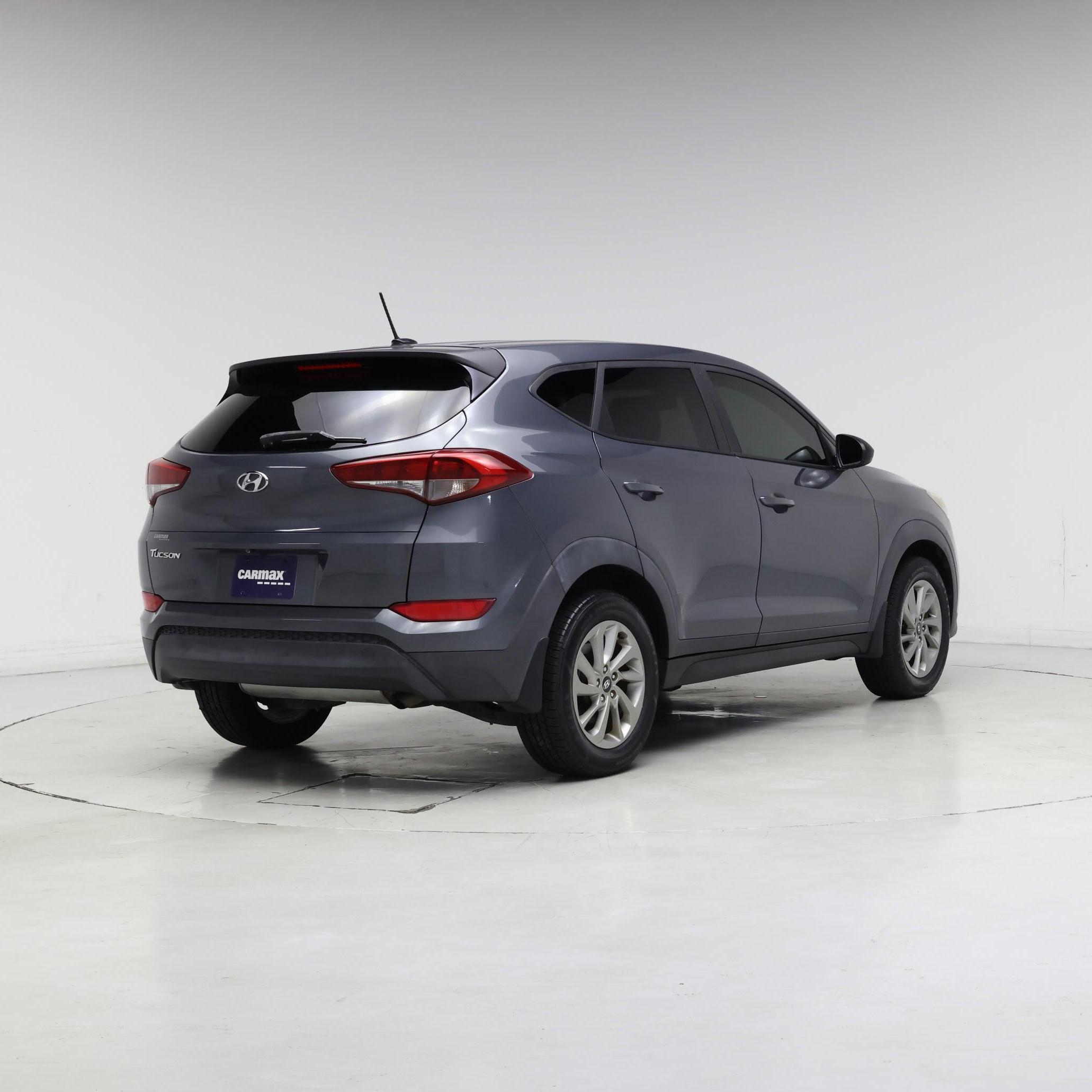 Thumbnail: 2017 Hyundai Tucson - 8