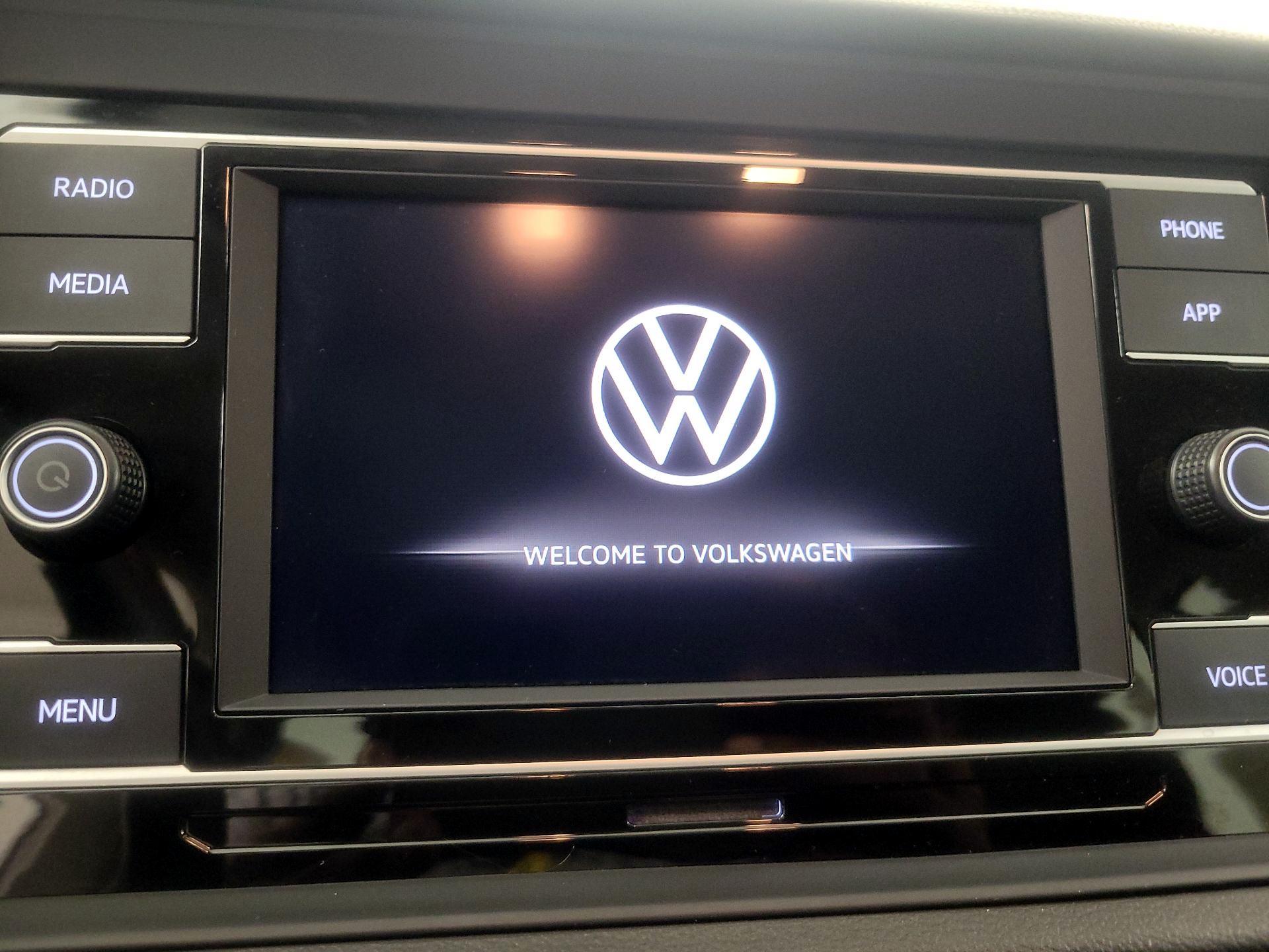 Thumbnail: 2021 Volkswagen Jetta - 15