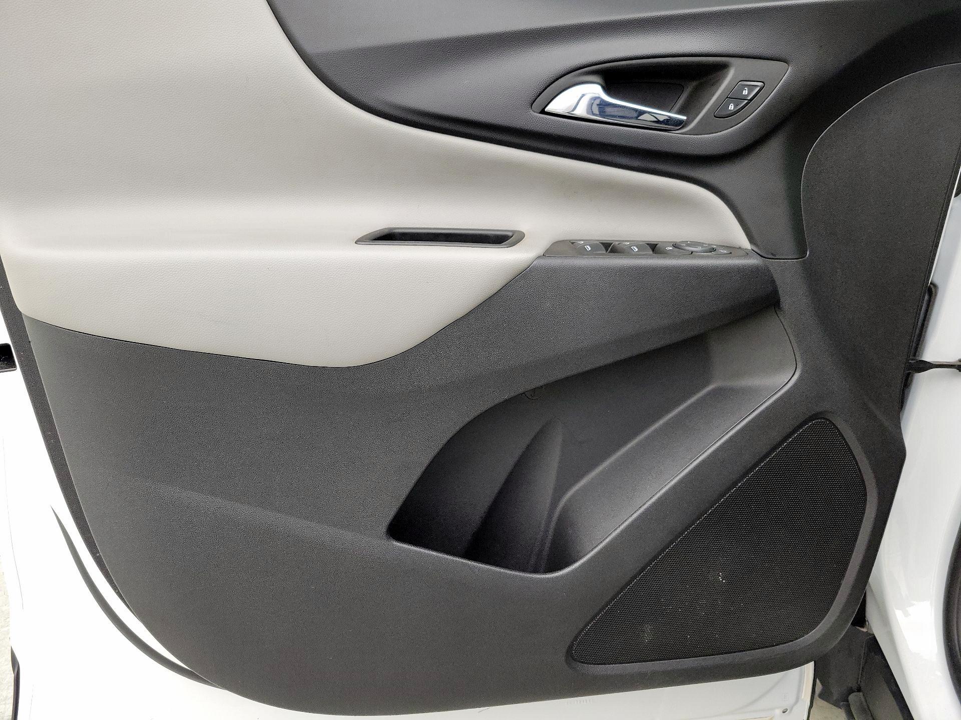 Thumbnail: 2022 Chevrolet Equinox - 12