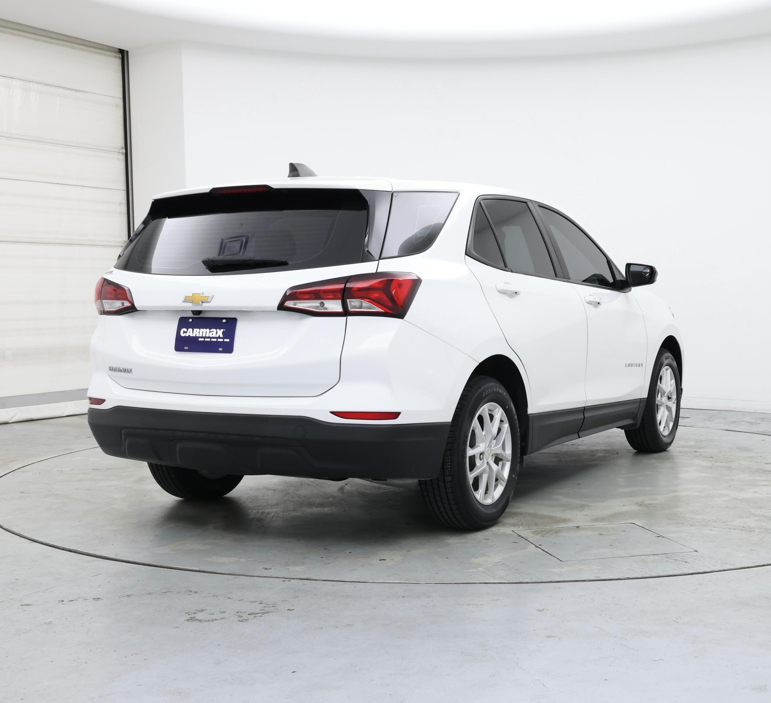 Thumbnail: 2022 Chevrolet Equinox - 8