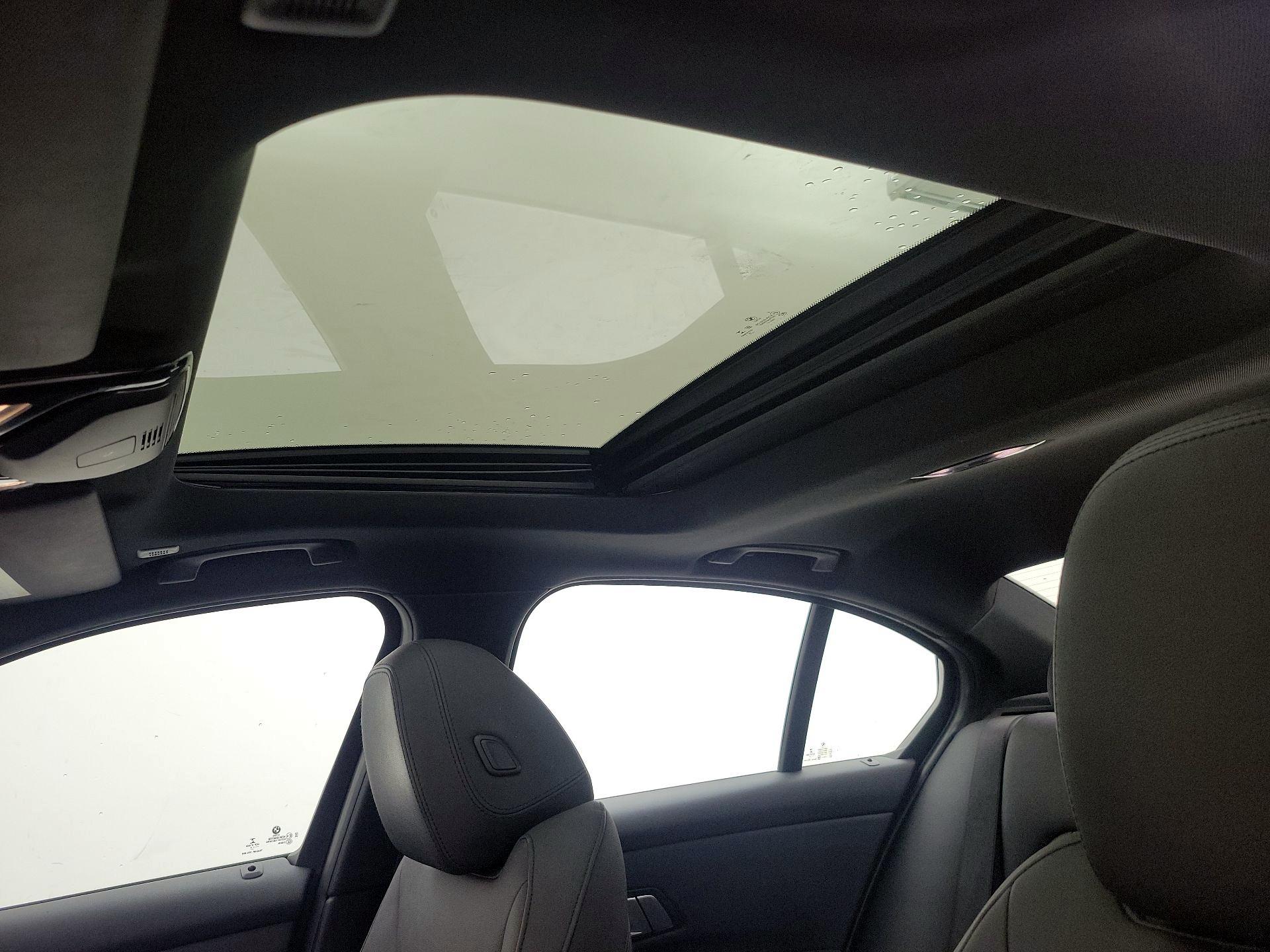 Thumbnail: 2019 BMW 3 Series - 20