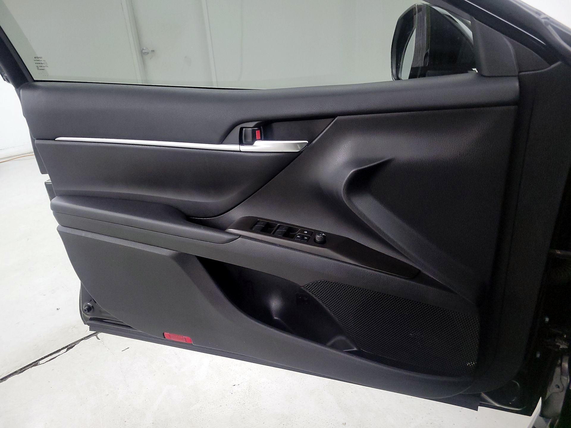 Thumbnail: 2023 Toyota Camry - 12
