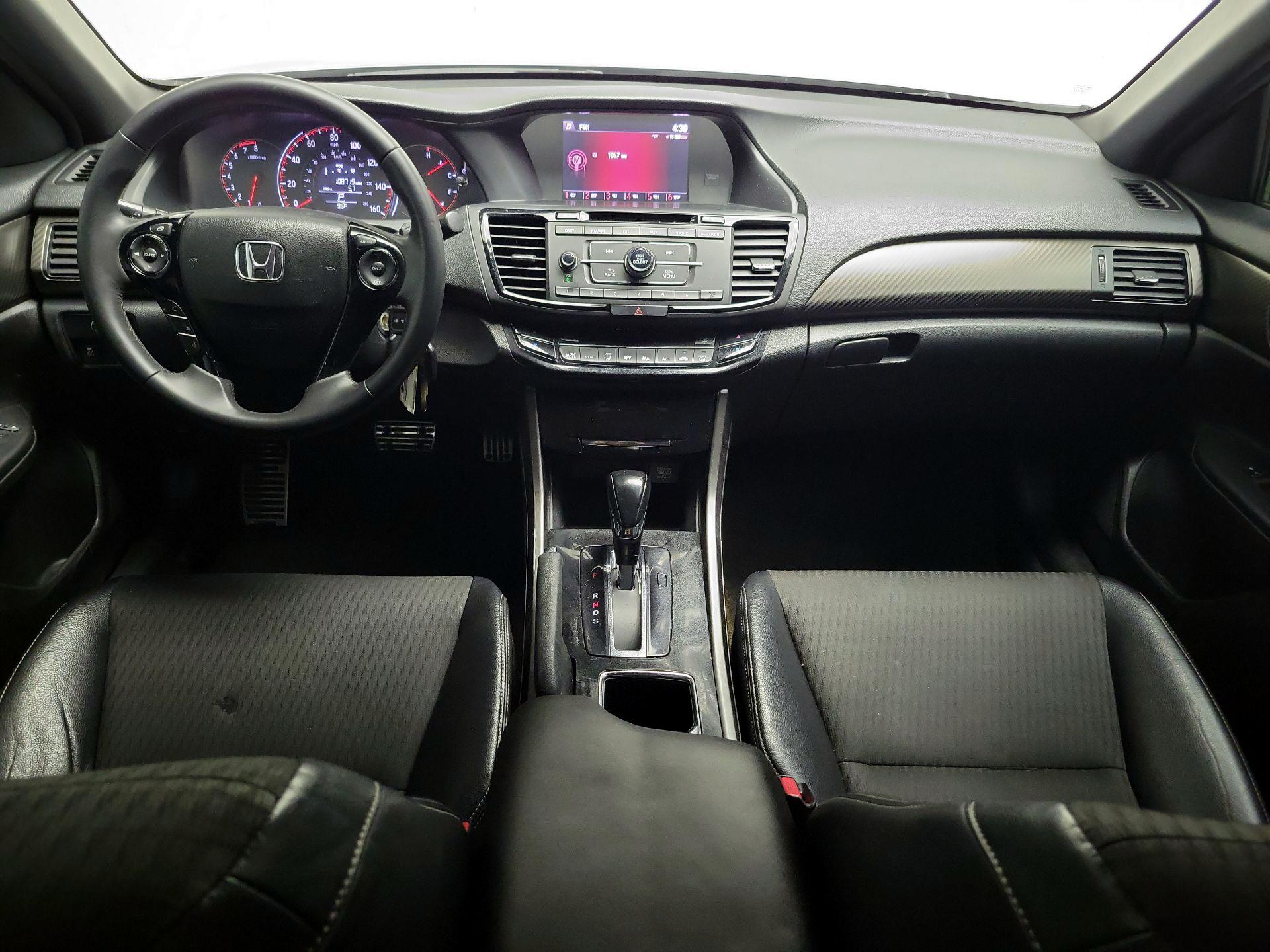 Thumbnail: 2016 Honda Accord - 9