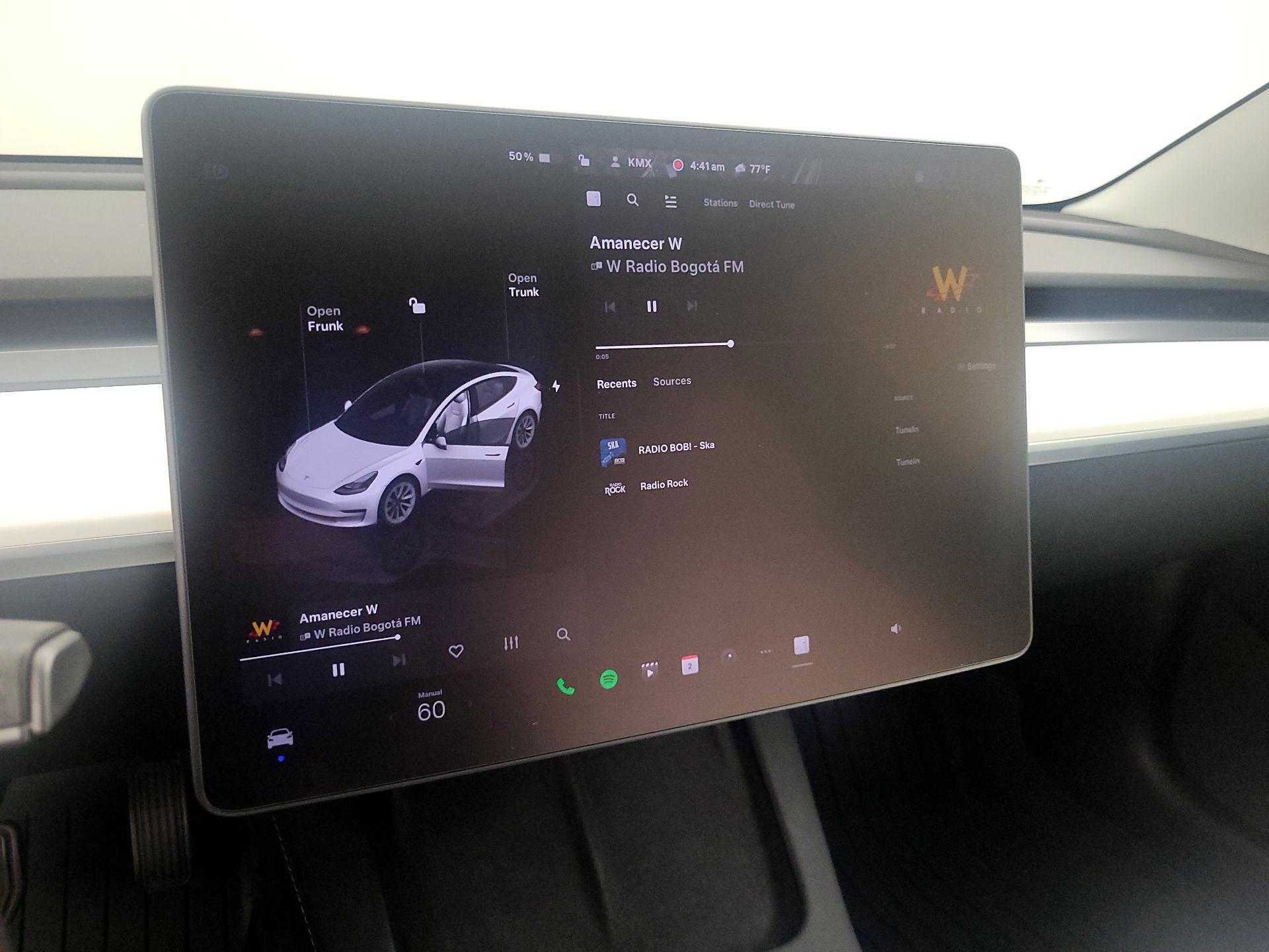 Thumbnail: 2022 Tesla Model 3 - 14