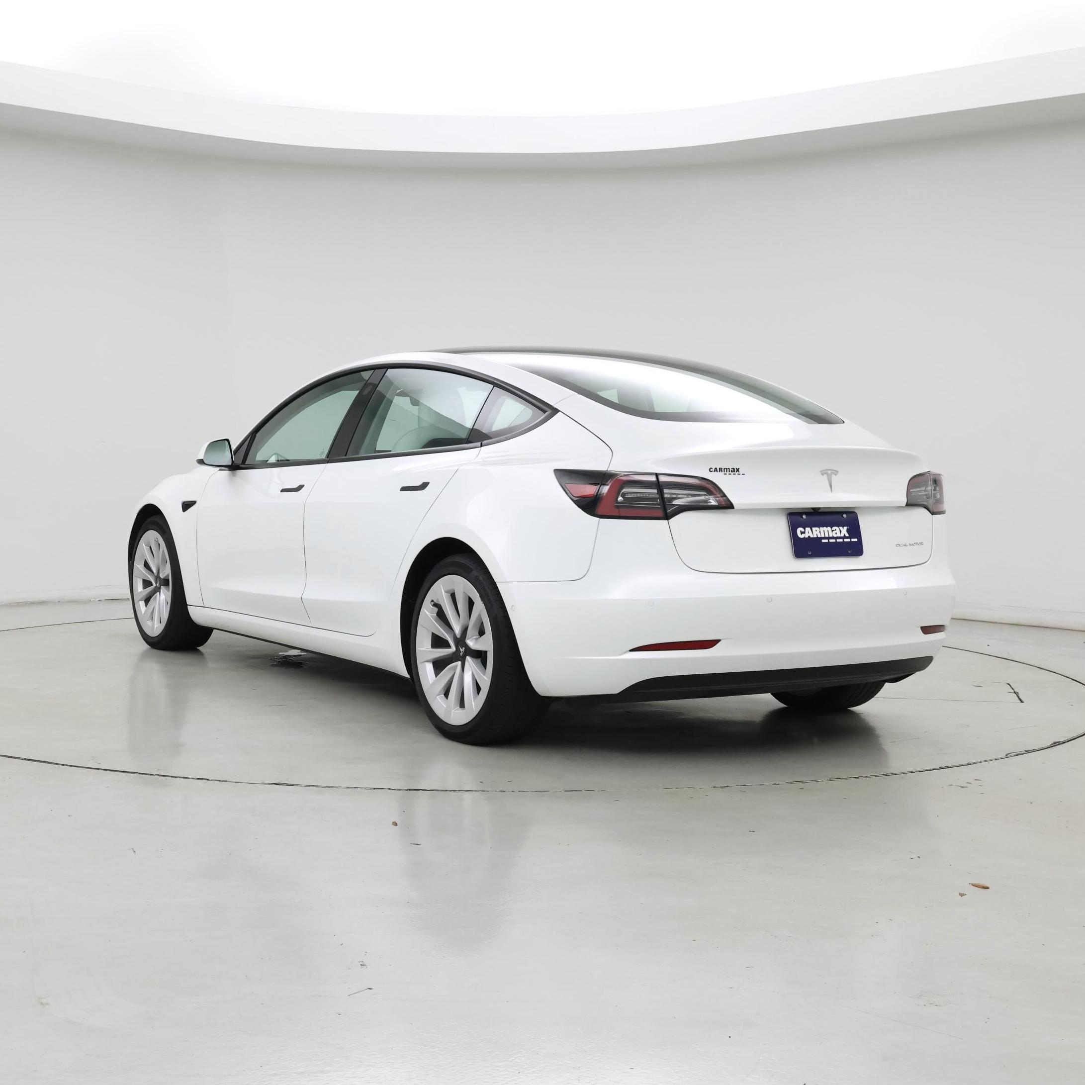 Thumbnail: 2022 Tesla Model 3 - 2