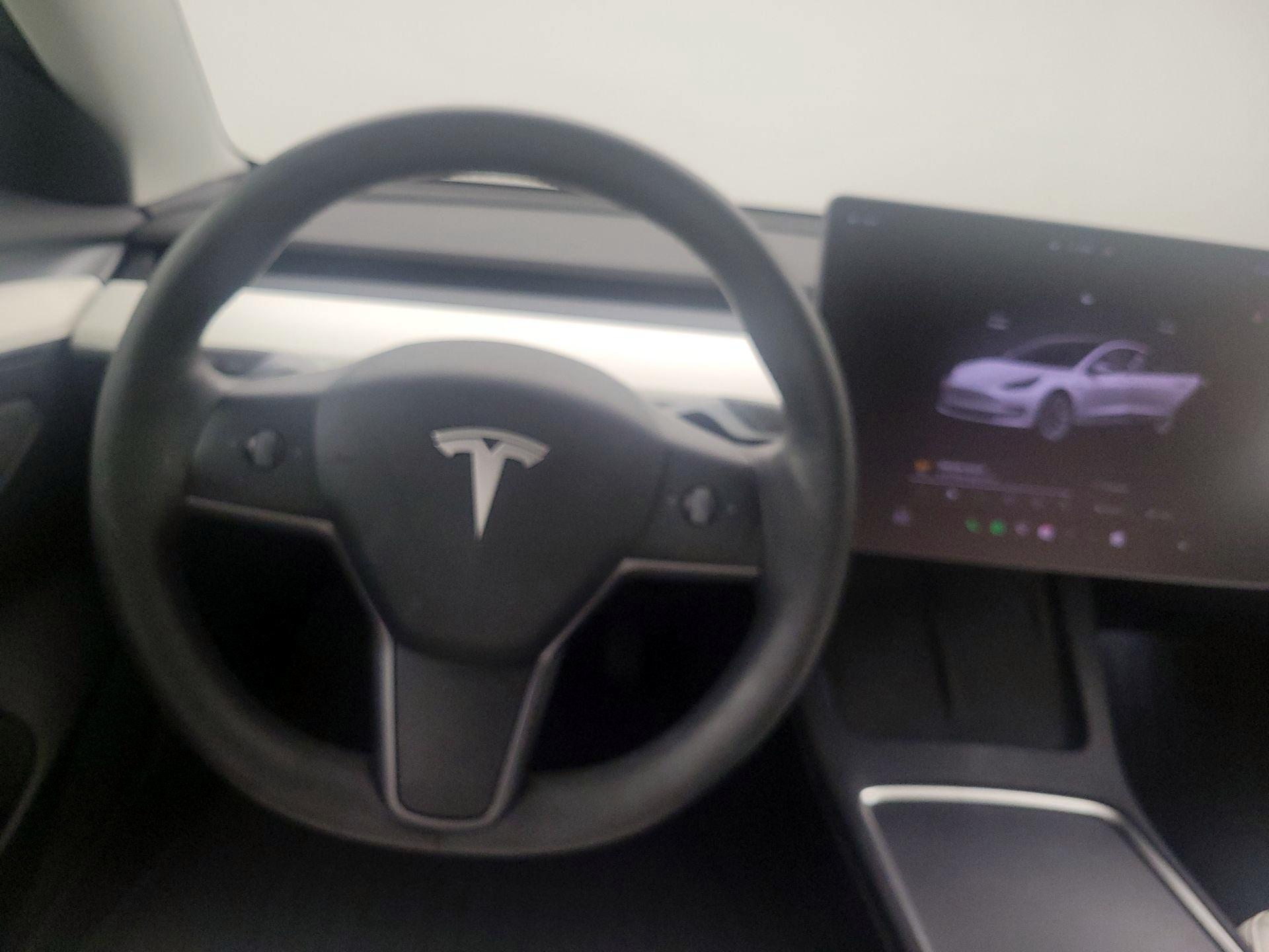 Thumbnail: 2022 Tesla Model 3 - 19