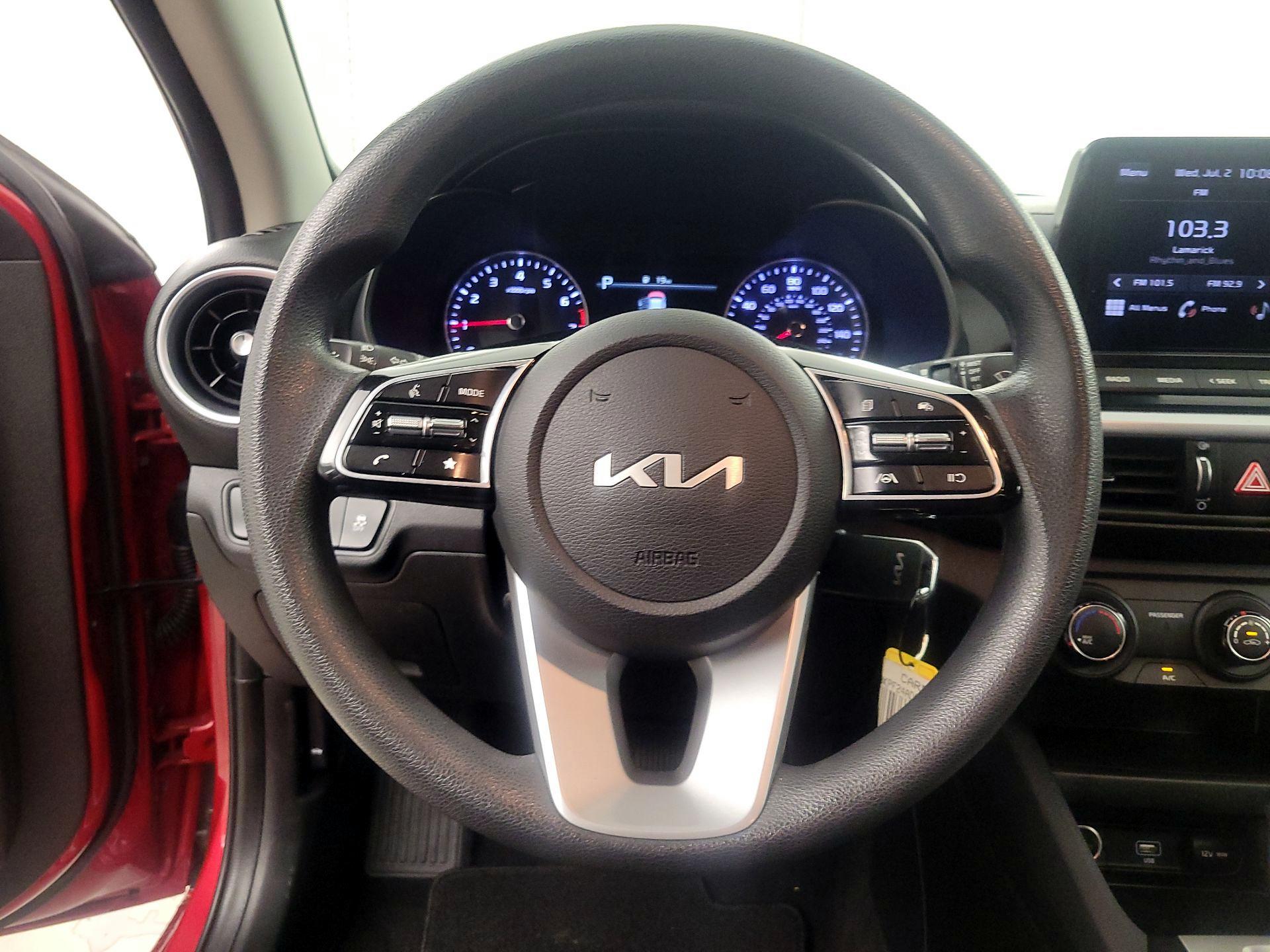 Thumbnail: 2023 Kia Forte - 10