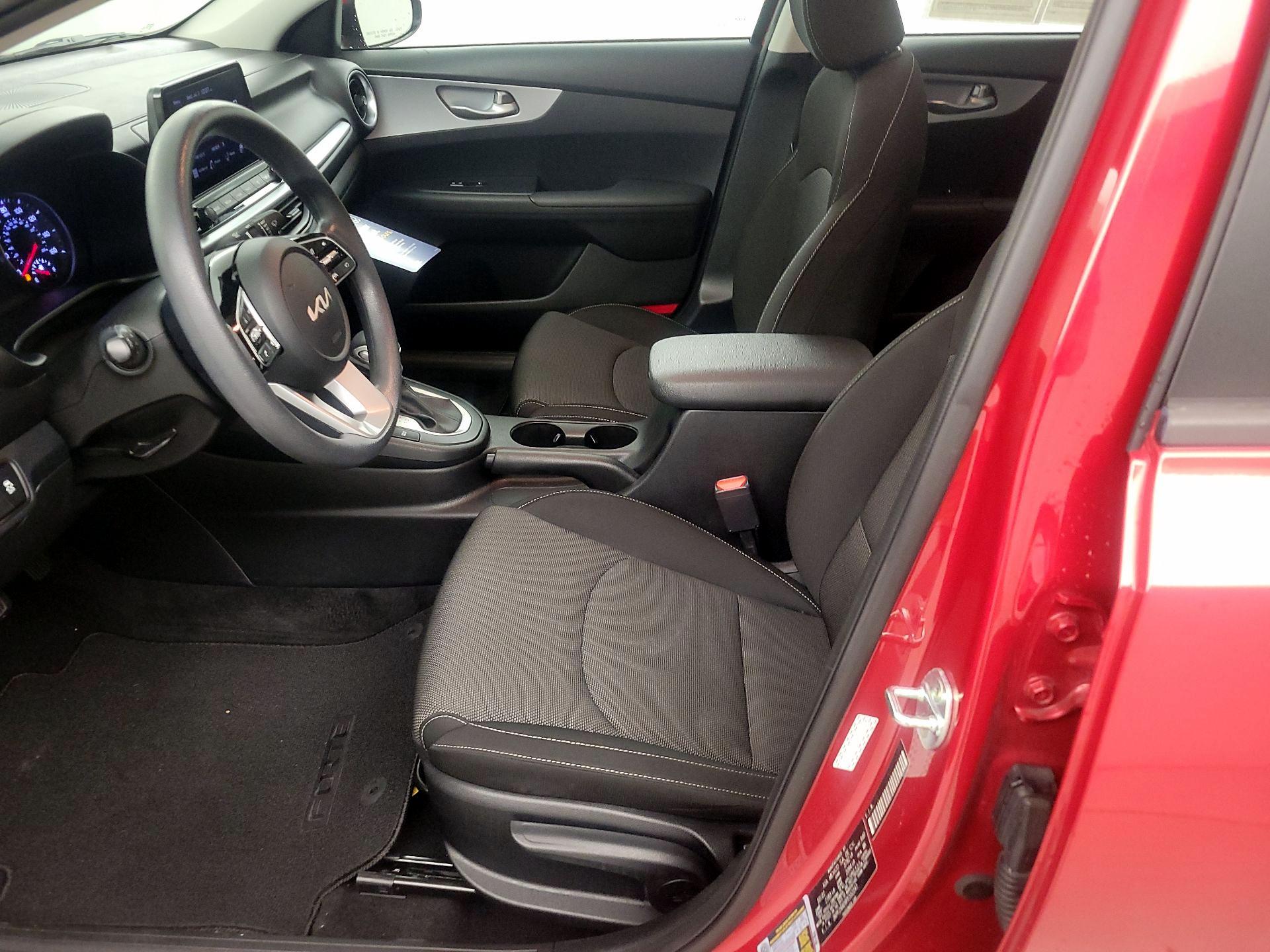 Thumbnail: 2023 Kia Forte - 11
