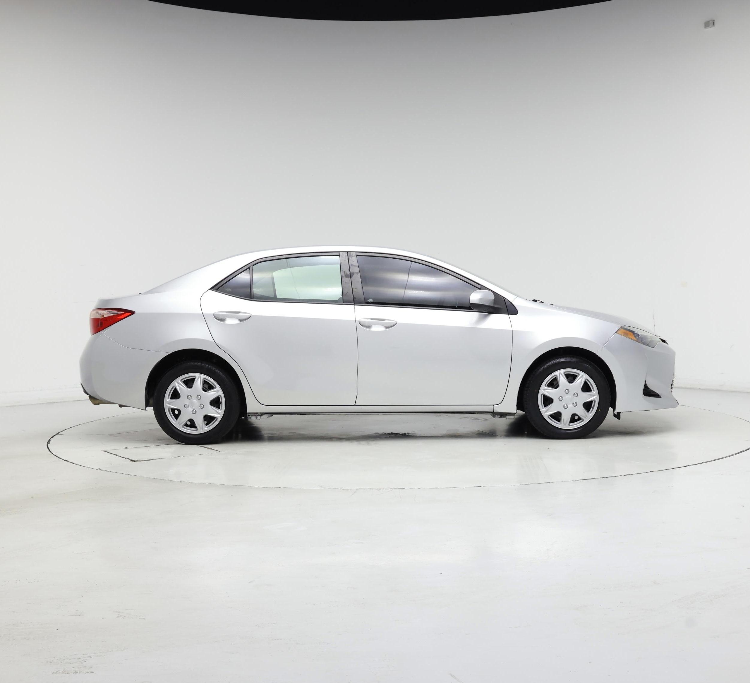 Thumbnail: 2017 Toyota Corolla - 7