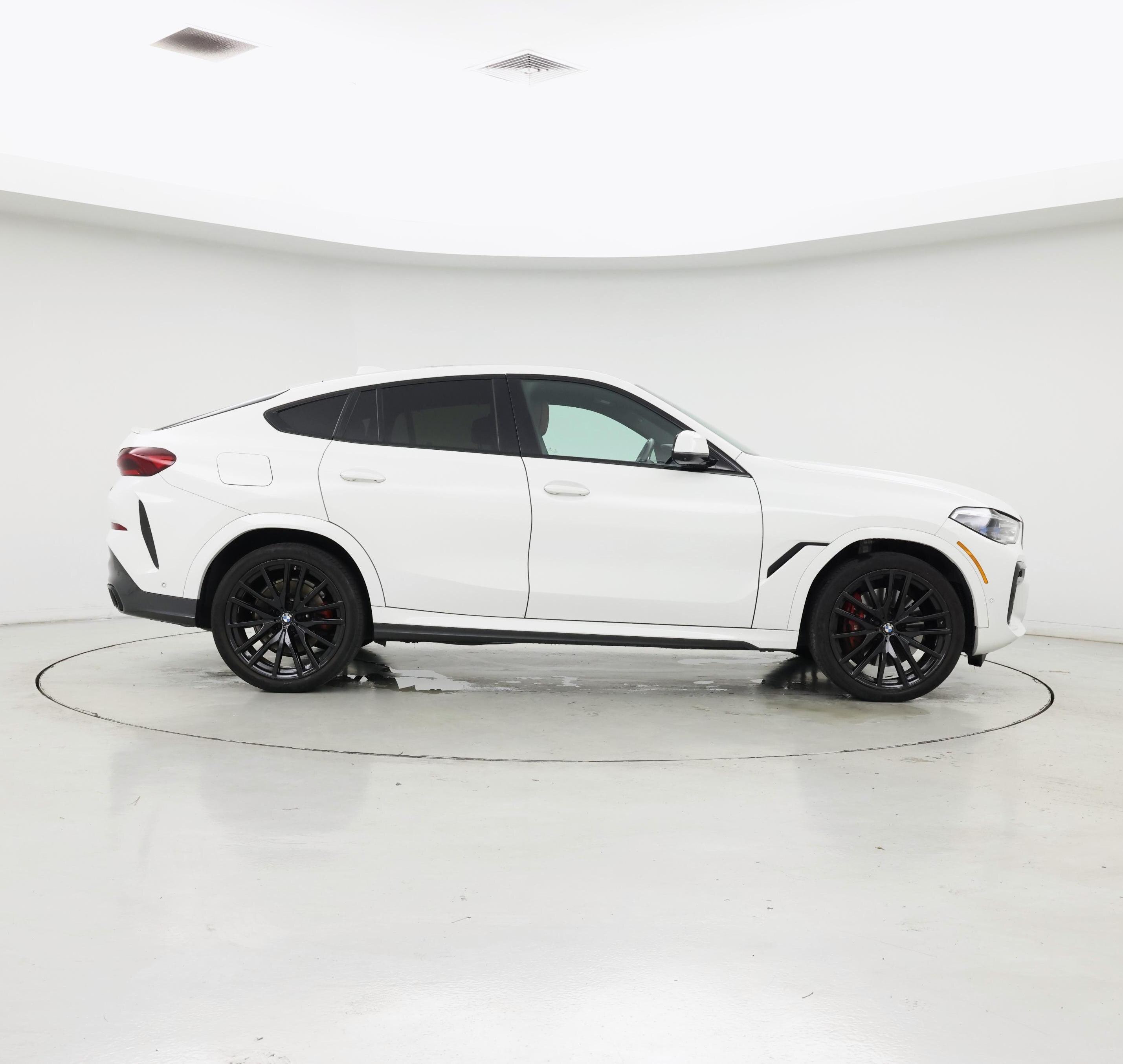 Thumbnail: 2022 BMW X6 - 7