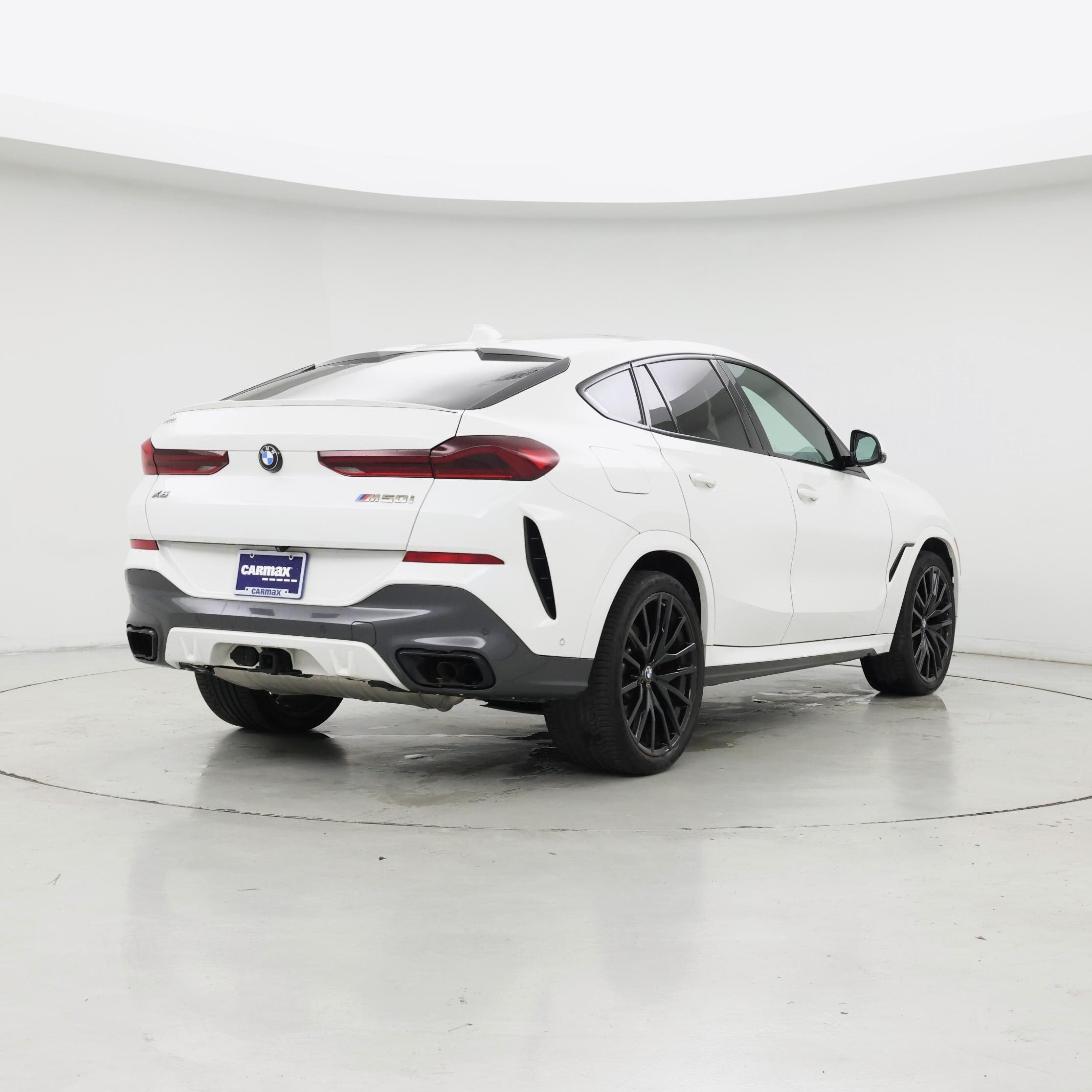 Thumbnail: 2022 BMW X6 - 8