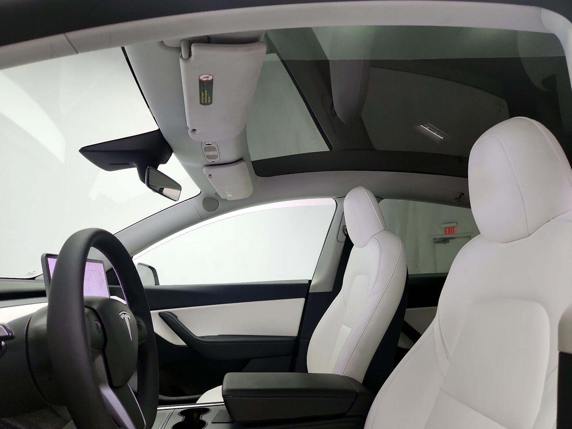 Thumbnail: 2022 Tesla Model Y - 18