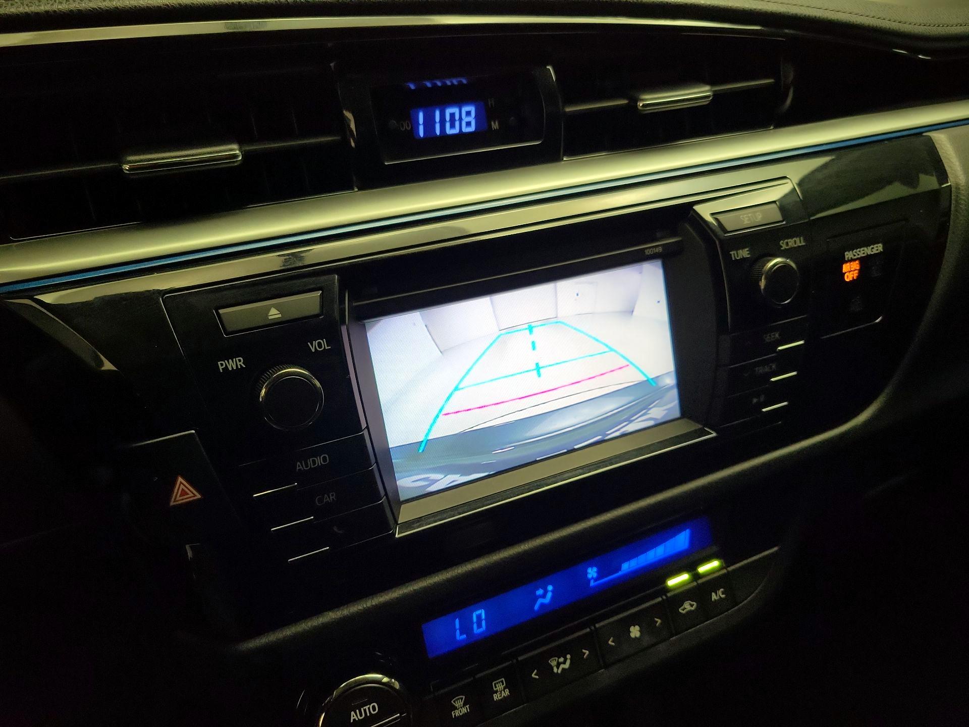 Thumbnail: 2015 Toyota Corolla - 14