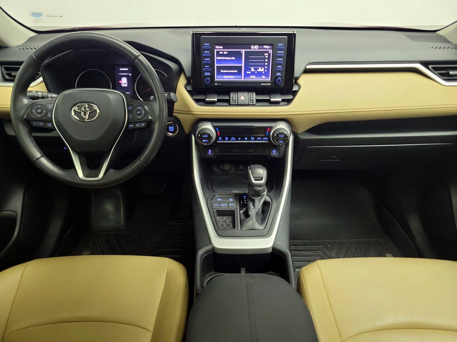 Thumbnail: 2022 Toyota RAV4 - 9