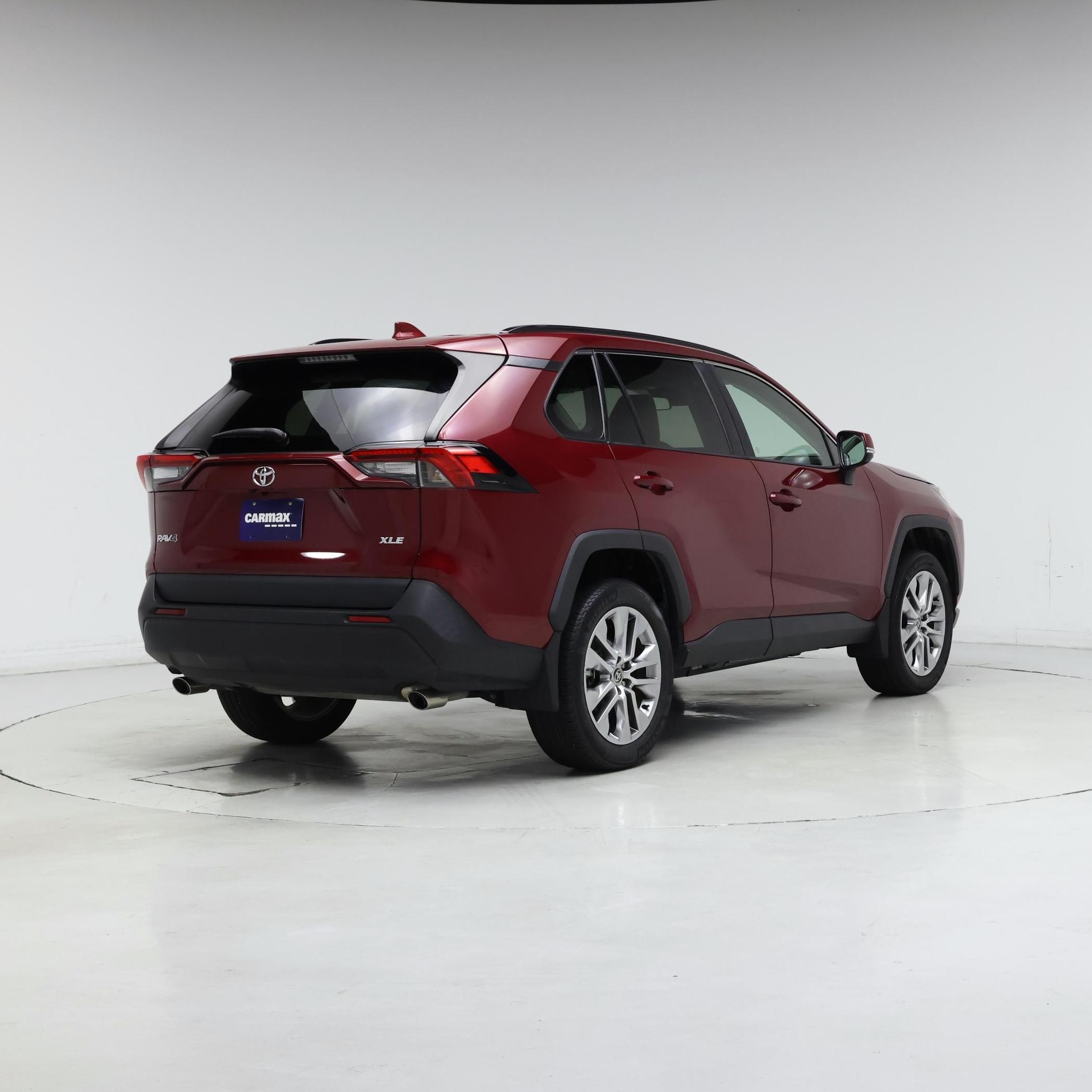 Thumbnail: 2022 Toyota RAV4 - 8