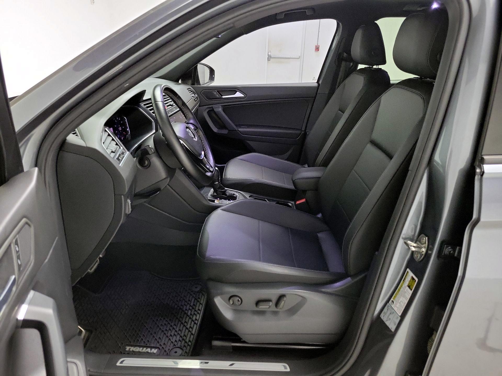Thumbnail: 2019 Volkswagen Tiguan - 11