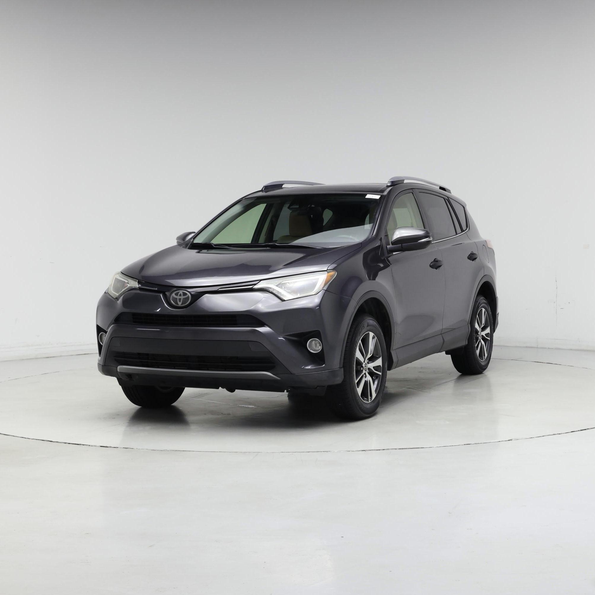 Thumbnail: 2018 Toyota RAV4 - 4