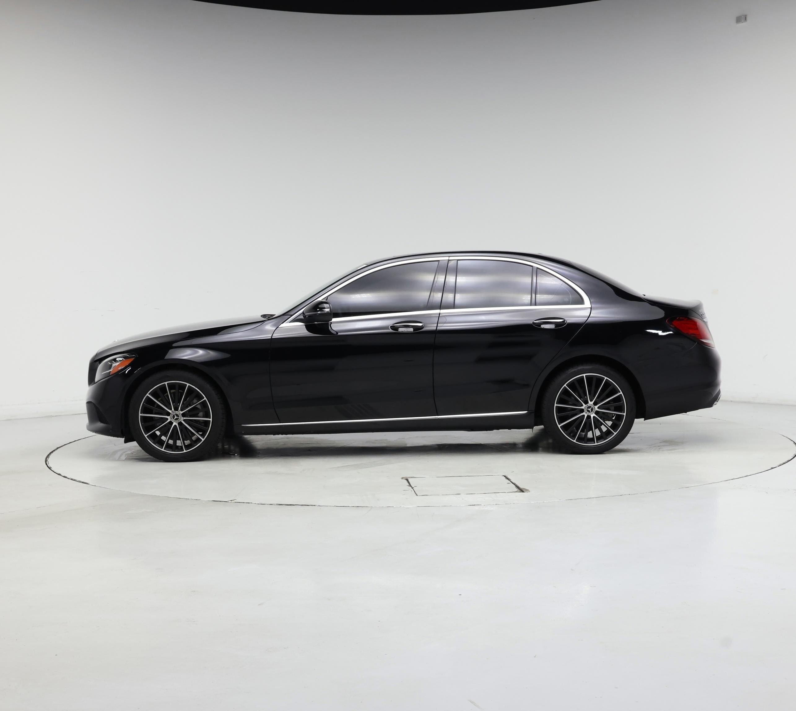 Thumbnail: 2021 Mercedes-Benz C-Class - 3