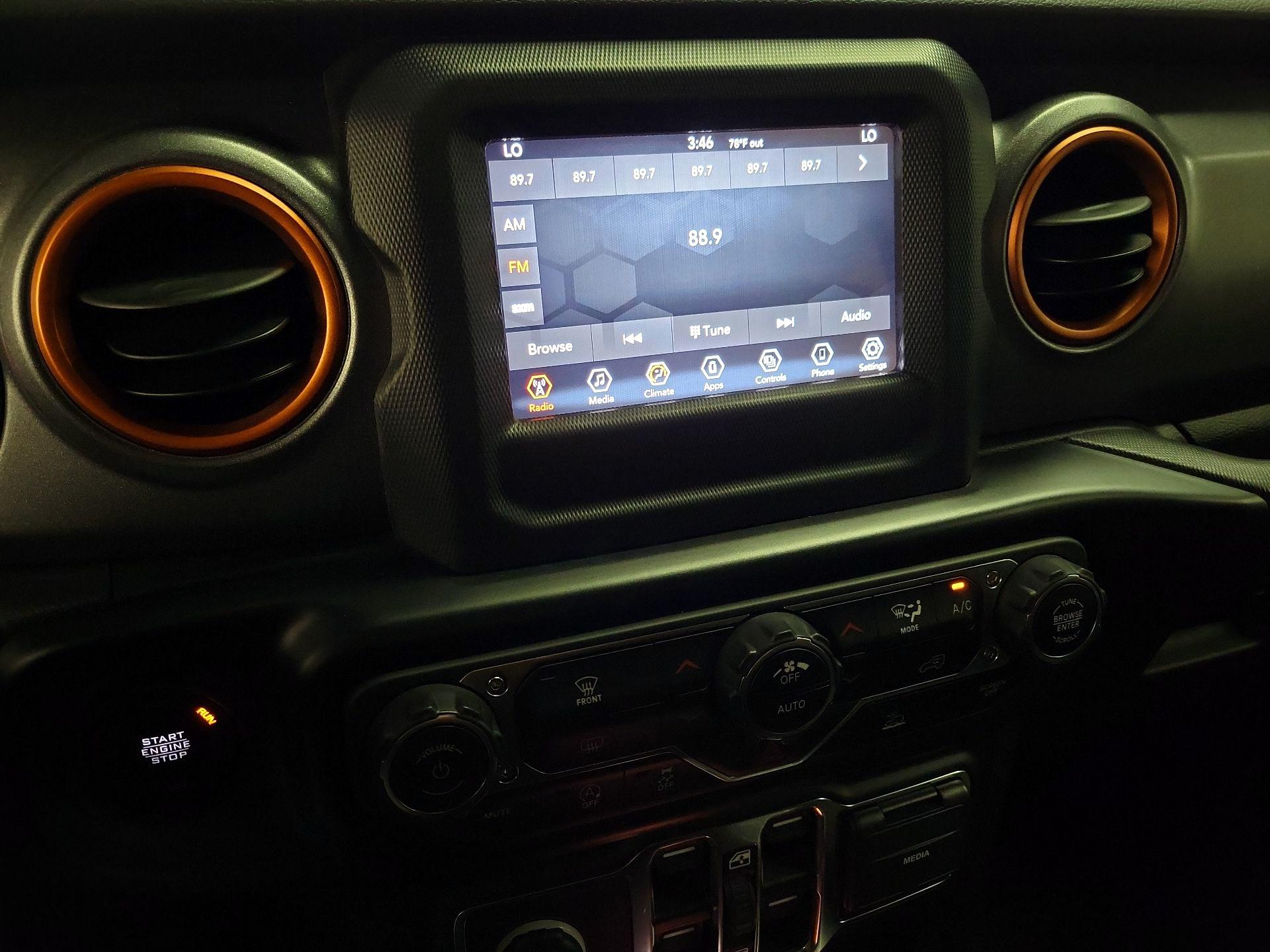 Thumbnail: 2021 Jeep Gladiator - 15