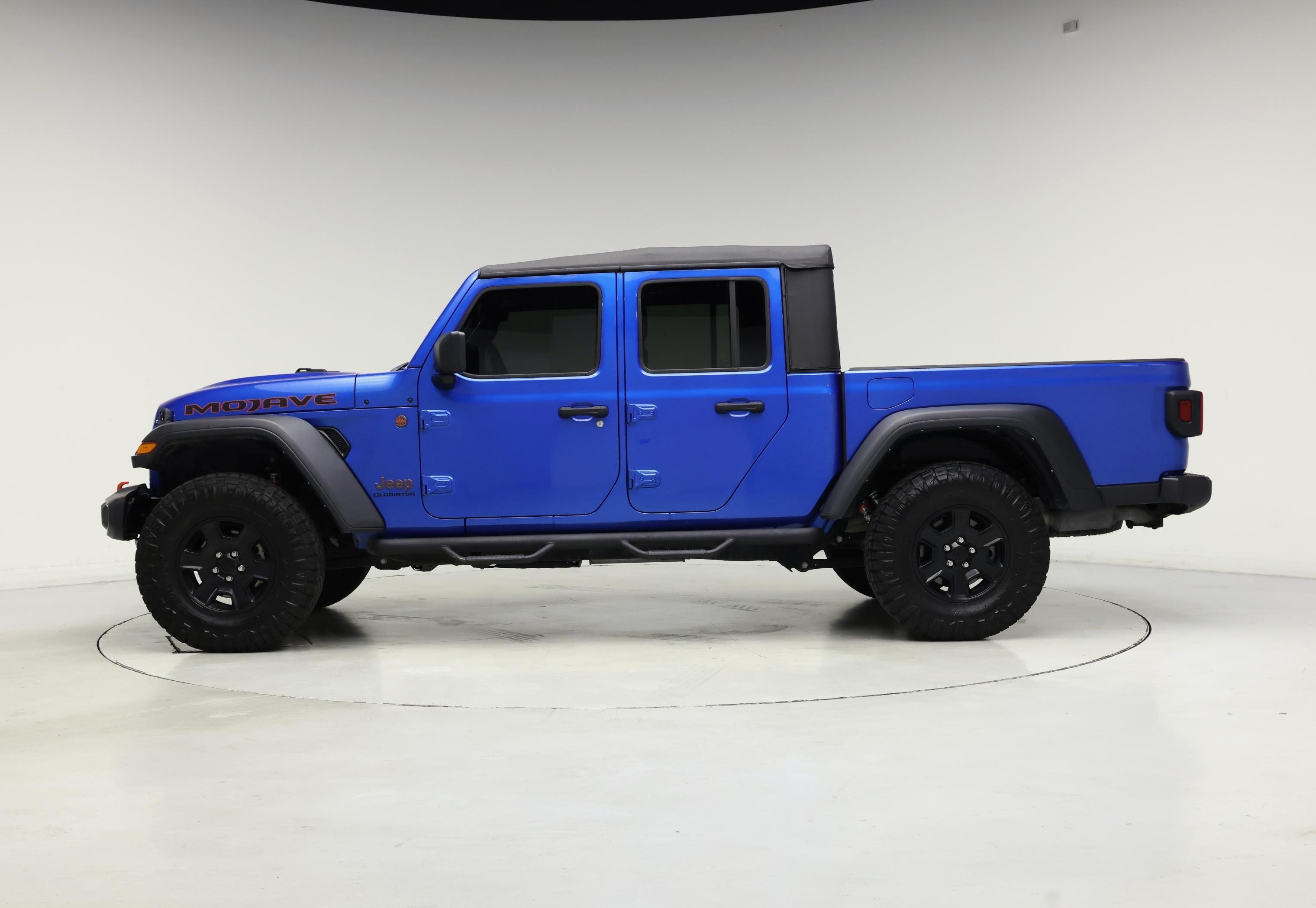 Thumbnail: 2021 Jeep Gladiator - 3