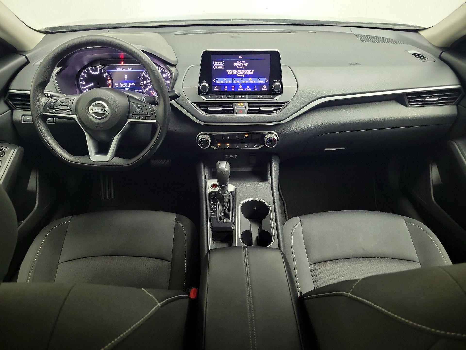 Thumbnail: 2022 Nissan Altima - 9
