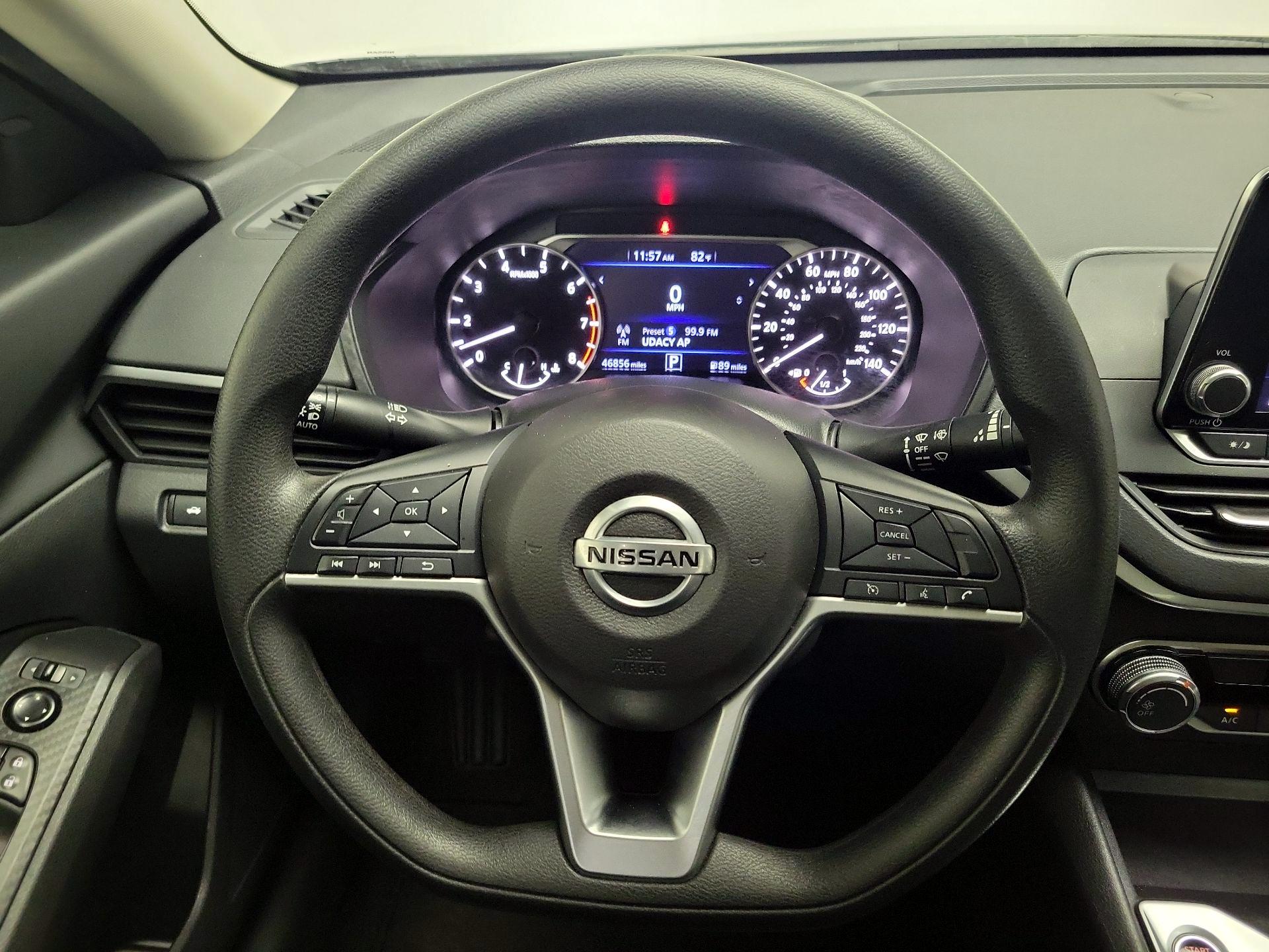 Thumbnail: 2022 Nissan Altima - 10