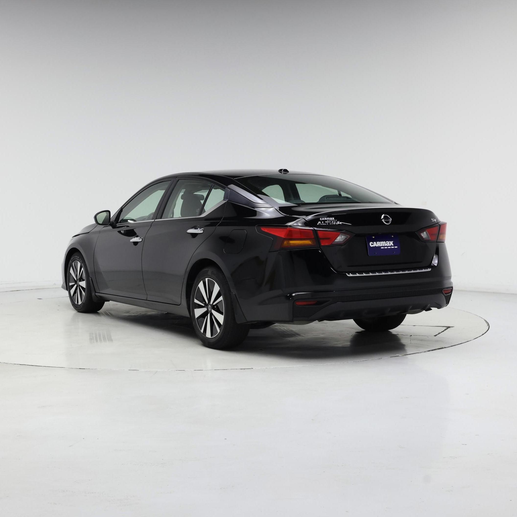Thumbnail: 2022 Nissan Altima - 2
