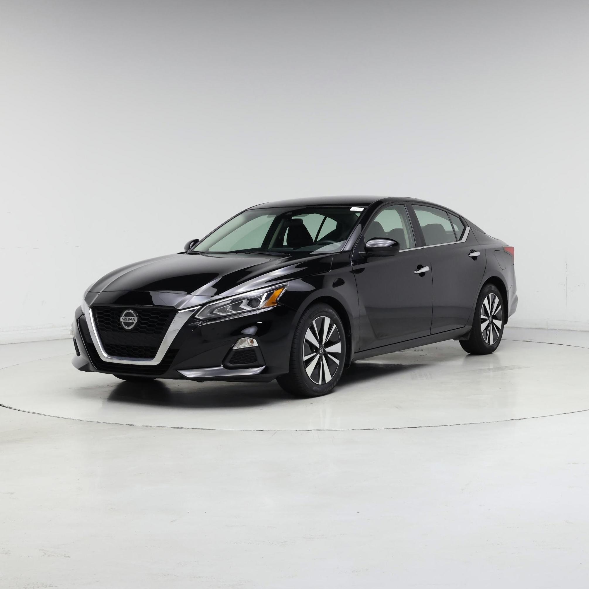 Thumbnail: 2022 Nissan Altima - 4