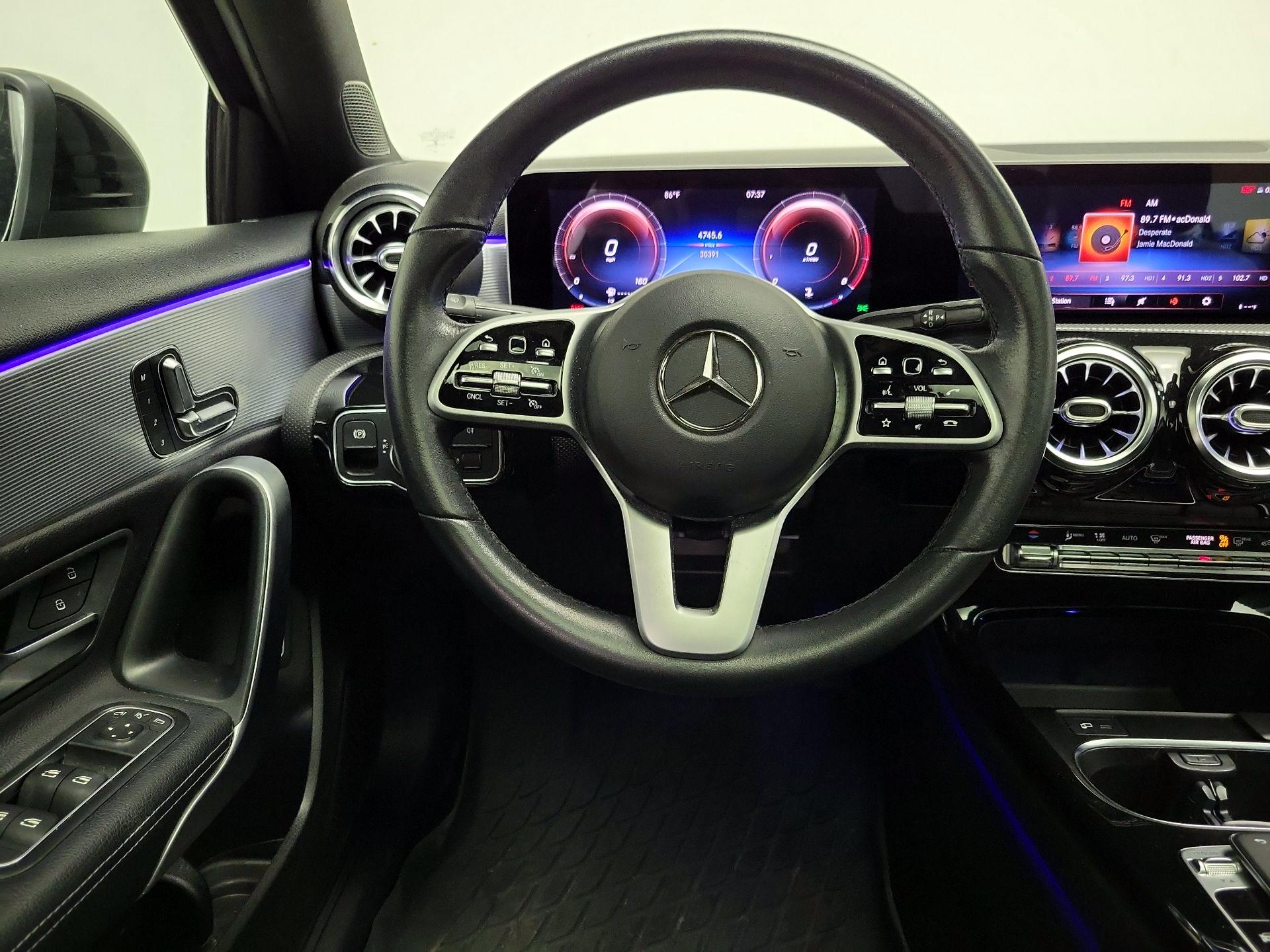 Thumbnail: 2020 Mercedes-Benz A-Class - 10