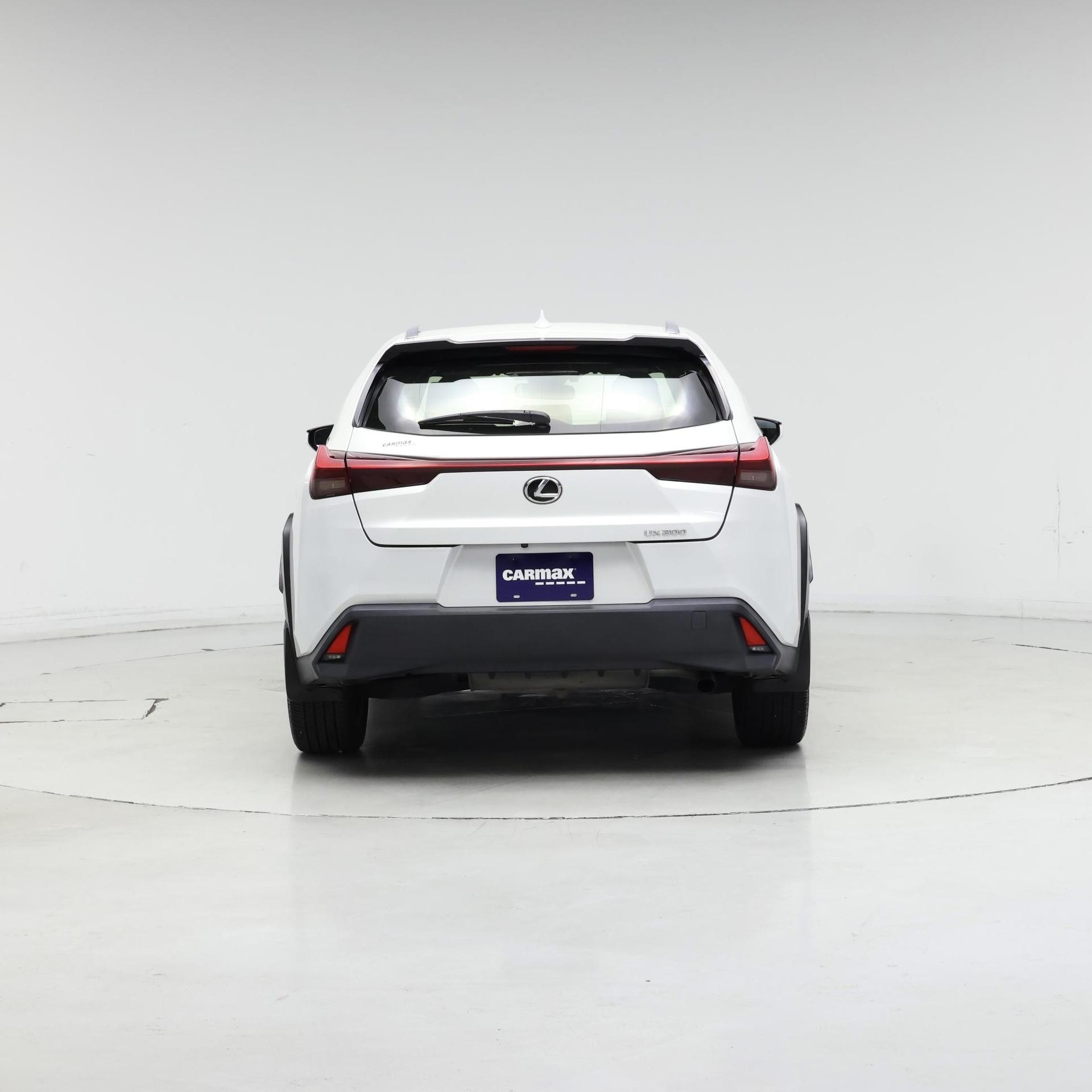 Thumbnail: 2022 Lexus UX - 6