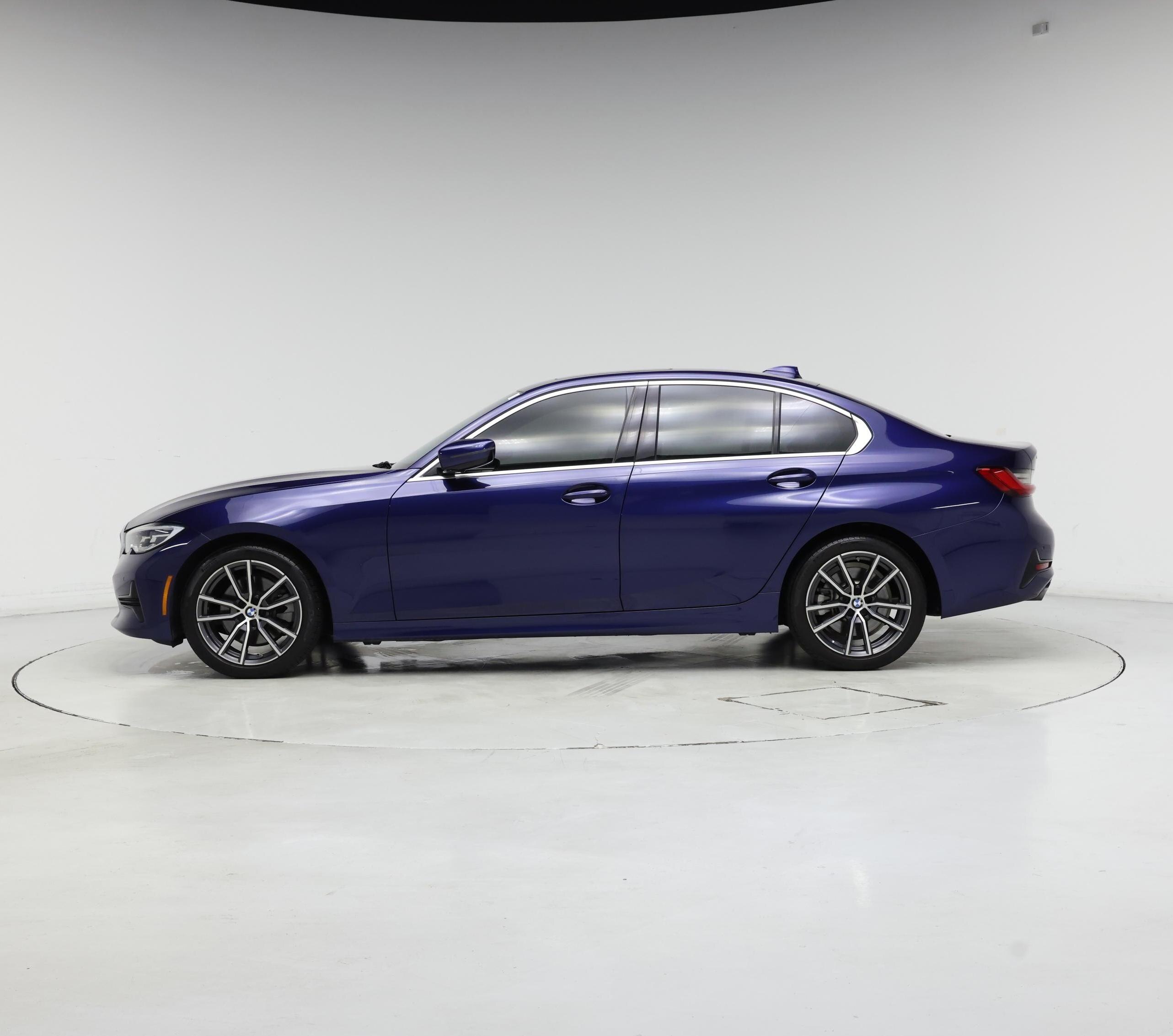 Thumbnail: 2020 BMW 3 Series - 3