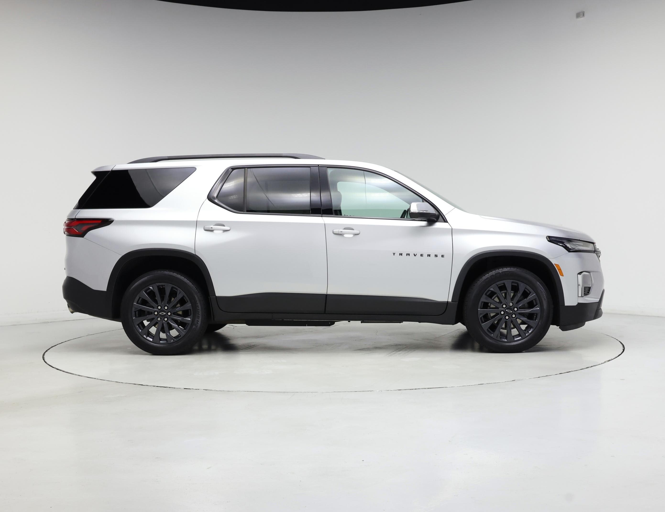 Thumbnail: 2022 Chevrolet Traverse - 7