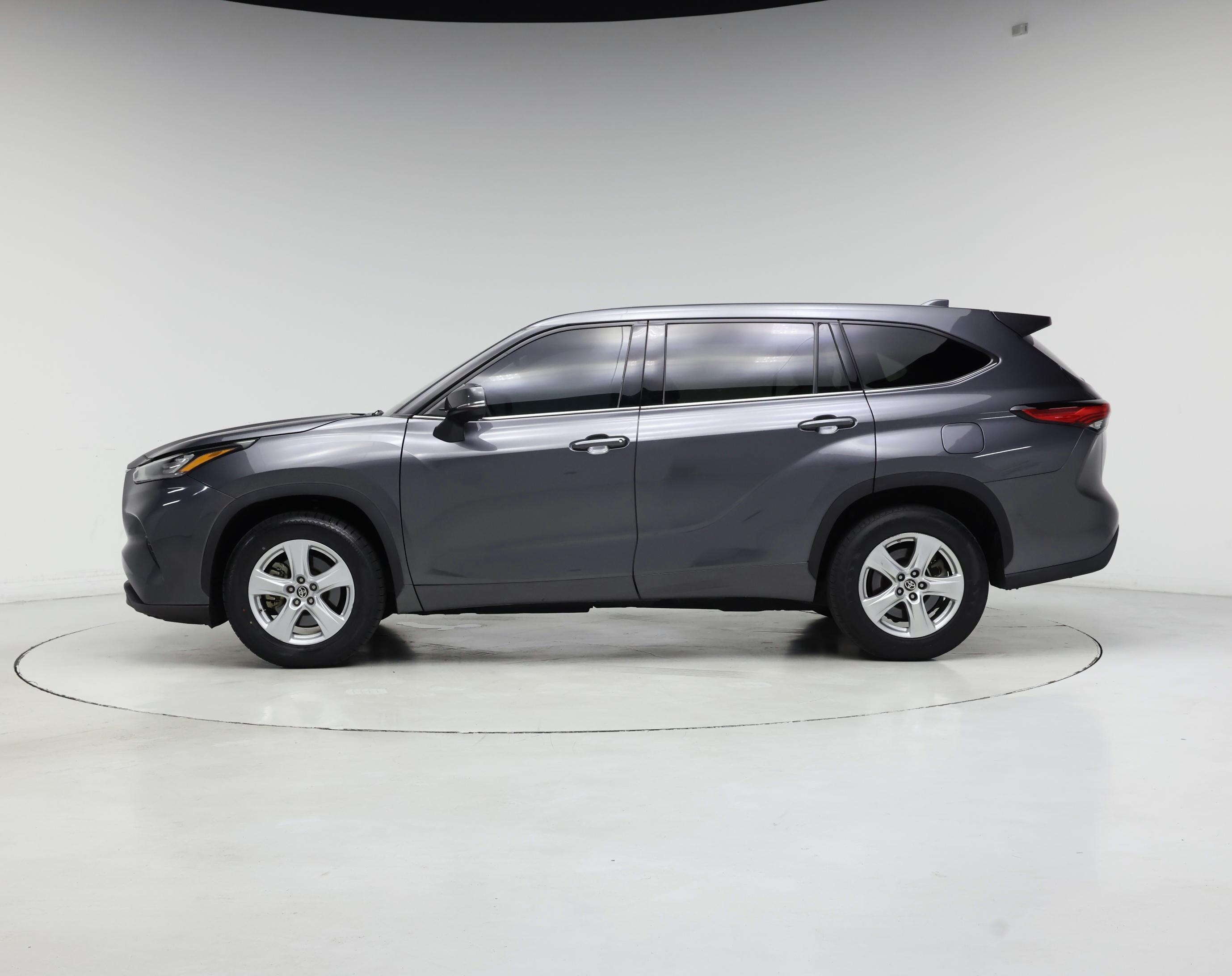 Thumbnail: 2020 Toyota Highlander - 3