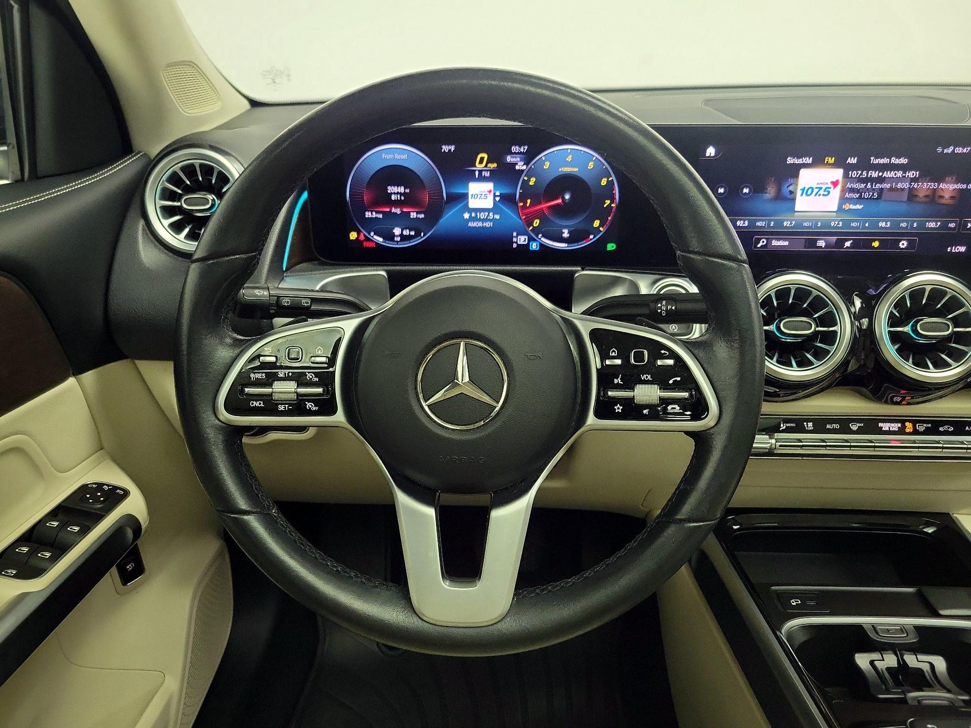 Thumbnail: 2023 Mercedes-Benz GLB - 10